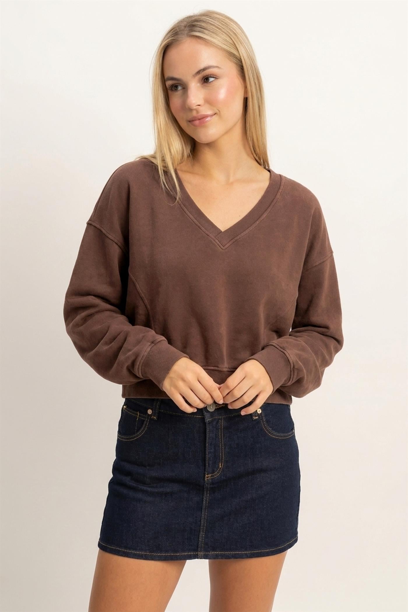 Wholesale Snow Wash V-Neck Sweatshirt Sweatshirts DZ26C844 DARK BROWN DOUBLE ZERO