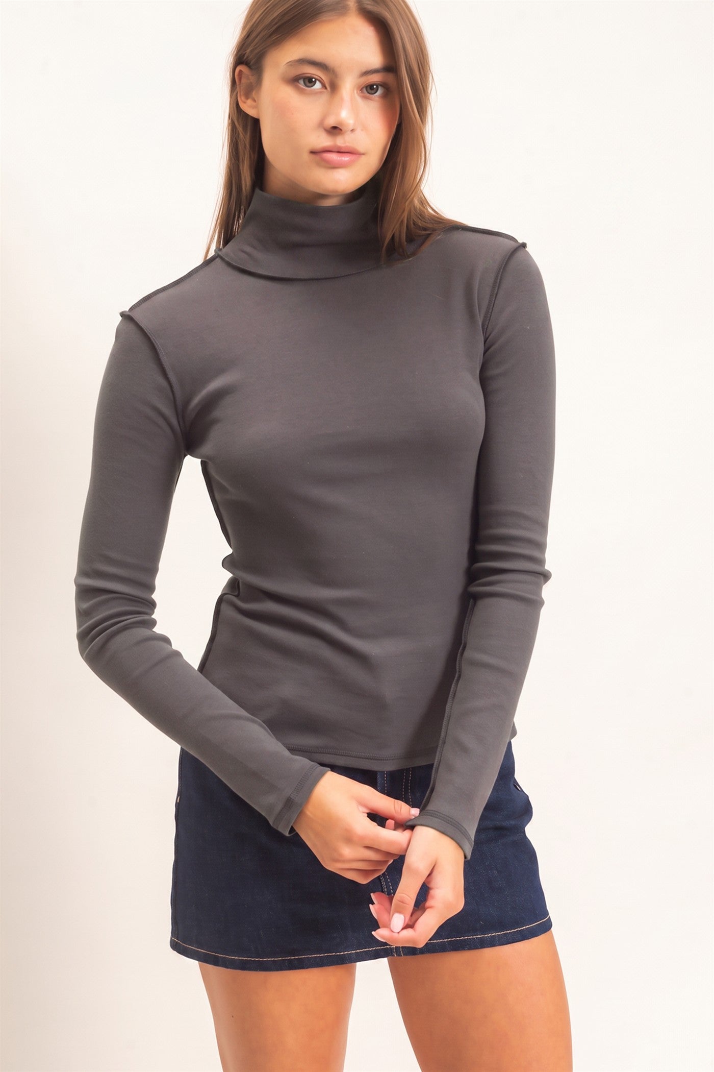Wholesale Turtleneck Exposed Seam Long Sleeve Top Clothing Tops DZ26F241 CHARCOAL HYFVE