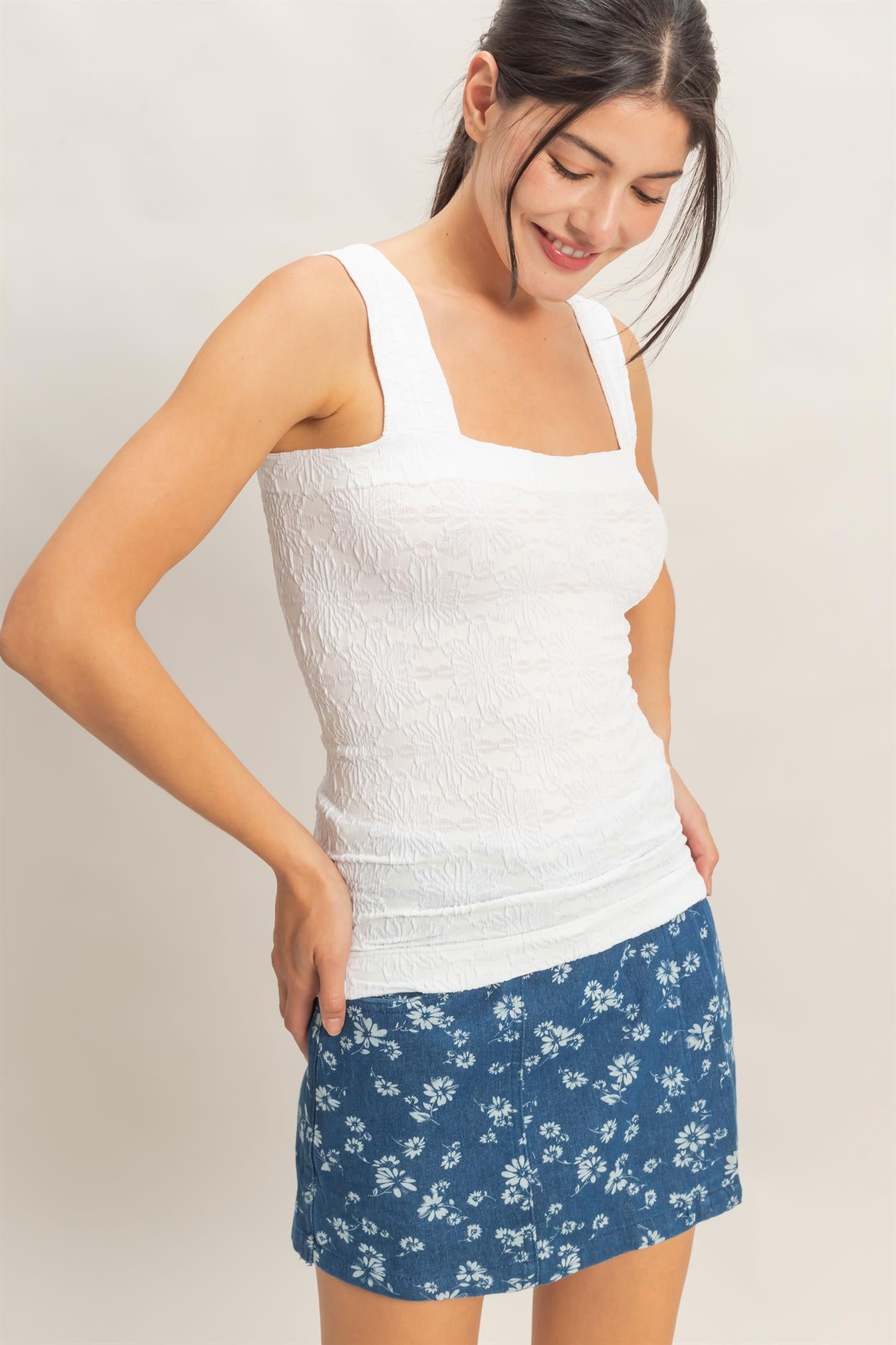 Wholesale Floral Jacquard Square Neck Top Tank Tops HF26E337 WHITE HYFVE