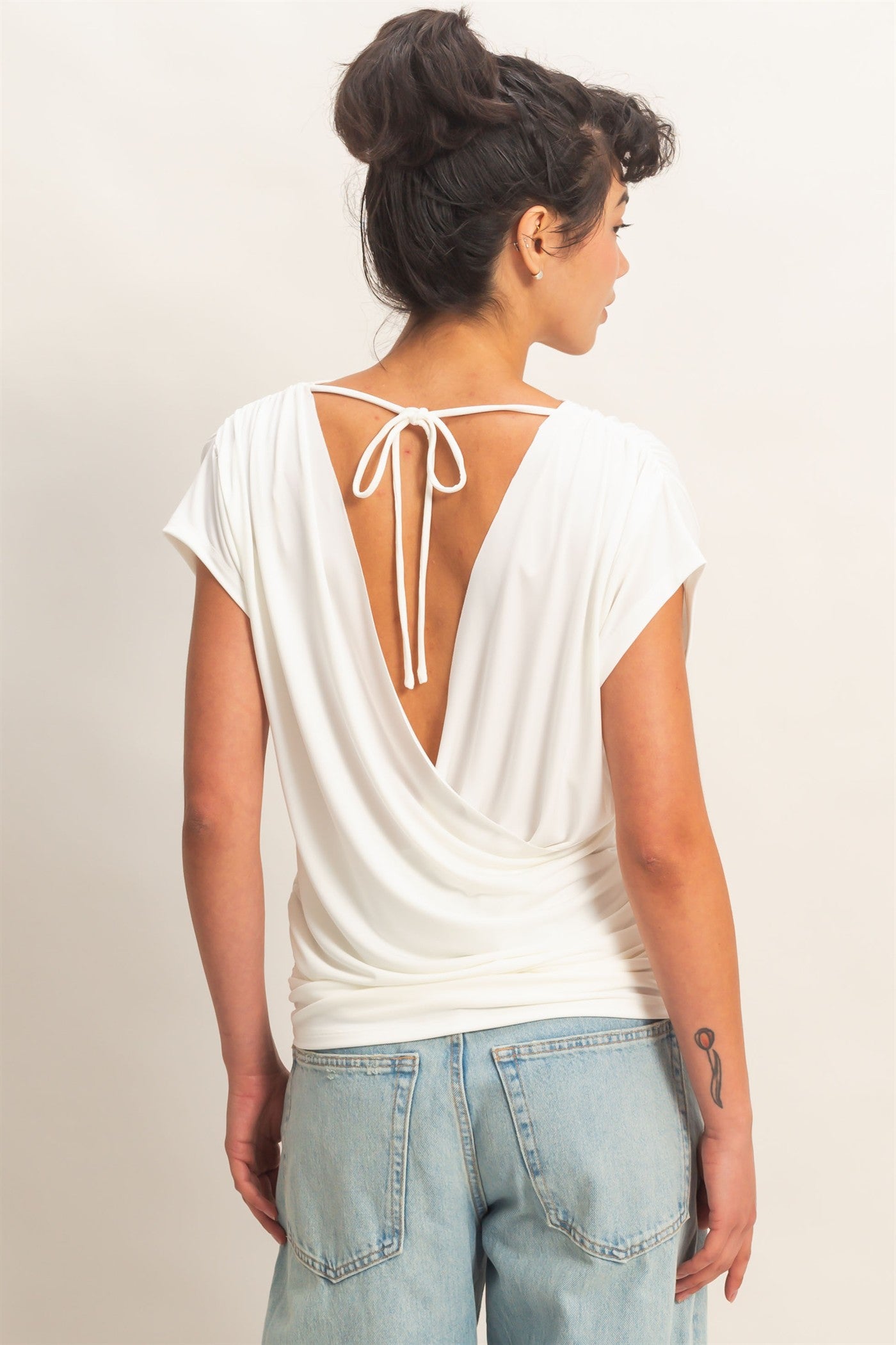 Wholesale Cowl Back Draped Cap Sleeve Top Clothing Tops DZ26C025 WHITE DOUBLE ZERO