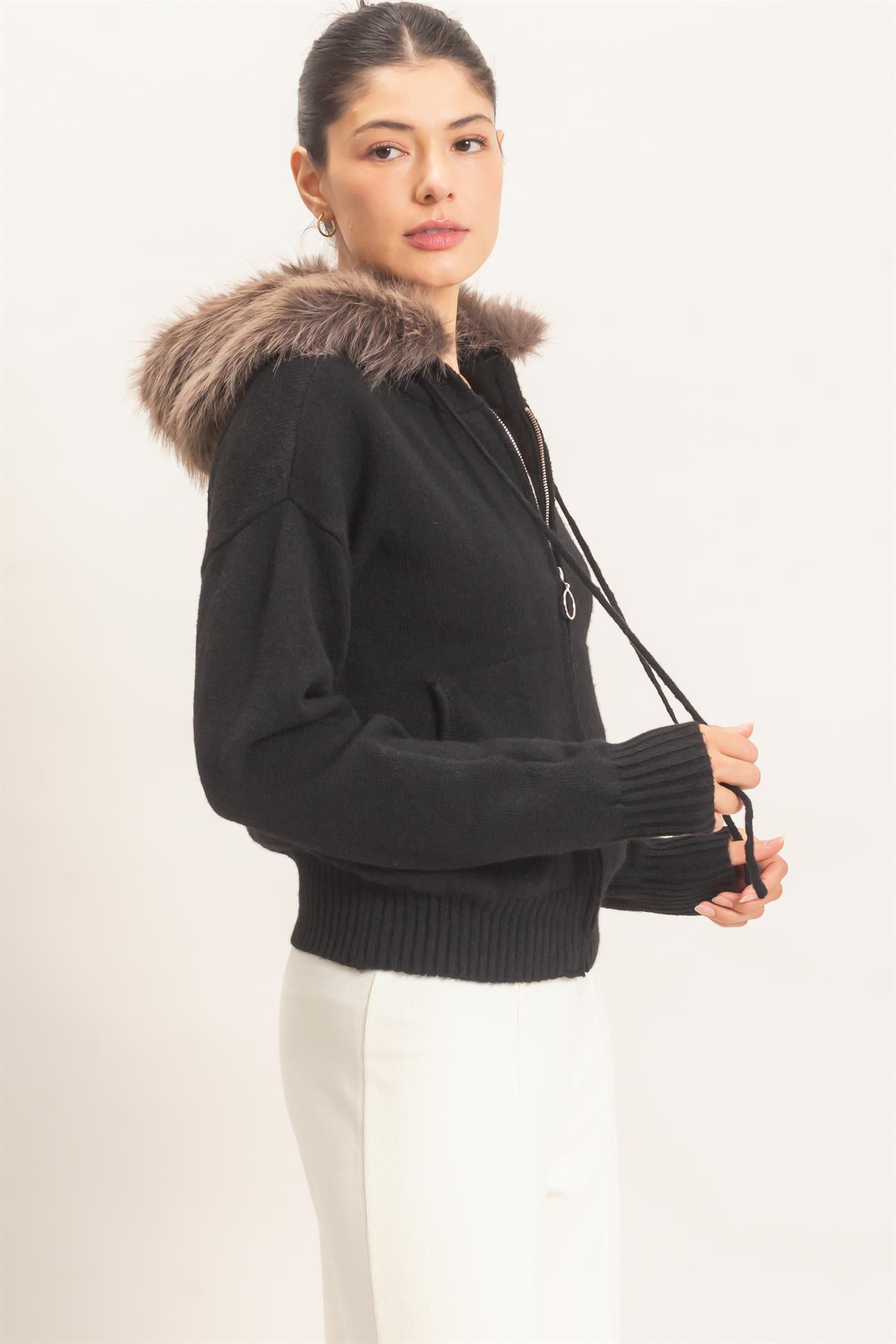 Wholesale Detachable Faux Fur Trim Zip-Up Hoodie Cardigans HF26F173 BLACK HYFVE