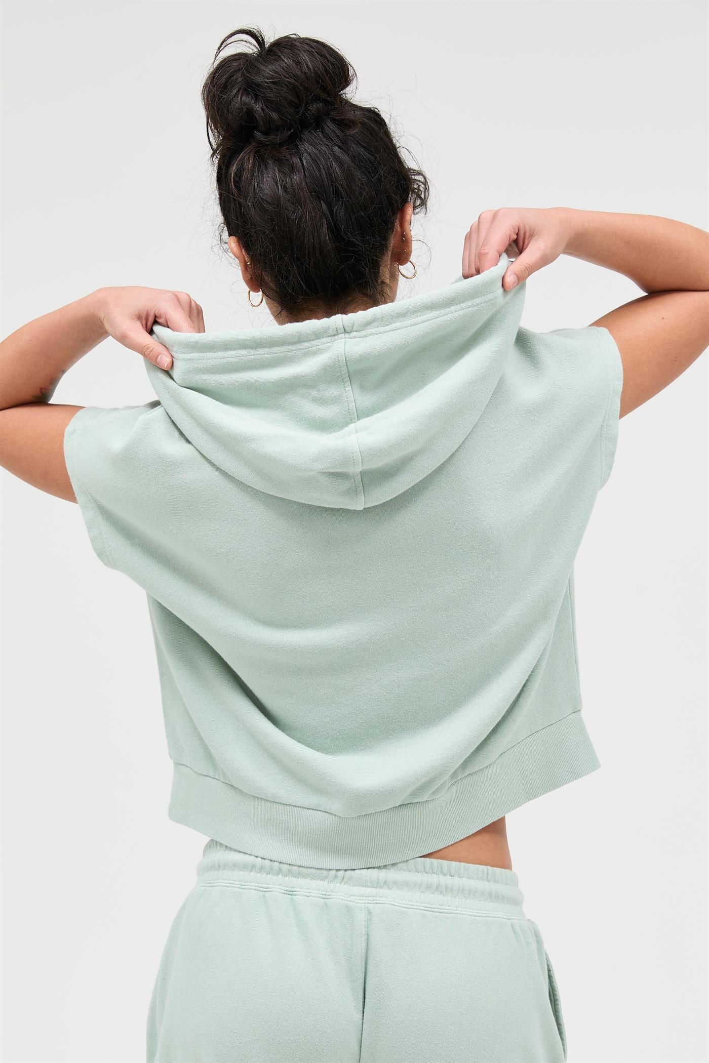 Wholesale Acid Washed Sleeveless Hooded Kangaroo Pocket Top Hoodies DZ26A411 SAGE GREEN DOUBLE ZERO