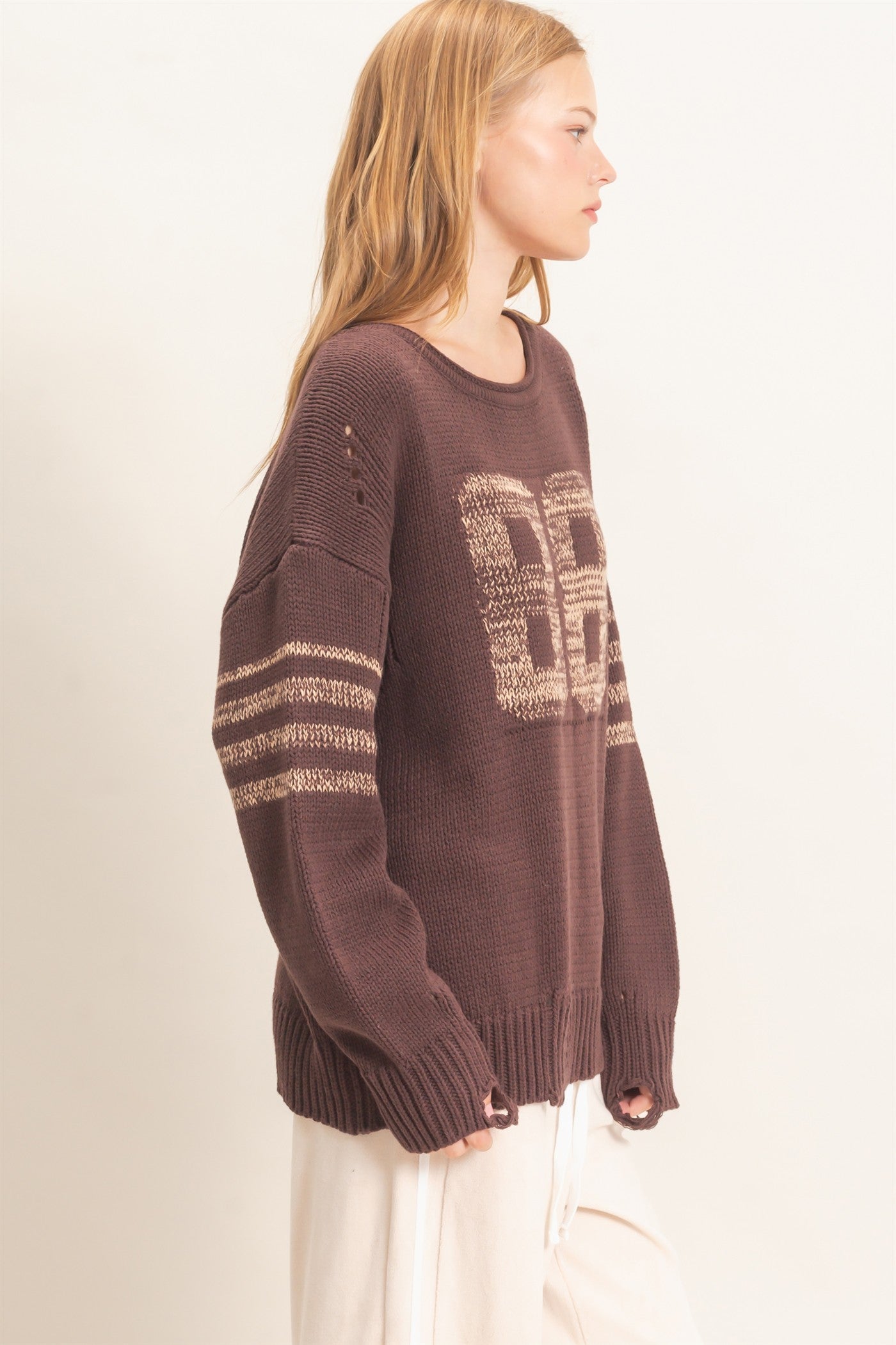 Wholesale Oversized Number Knit Sweater Sweaters HF26E687 DARK BROWN HYFVE