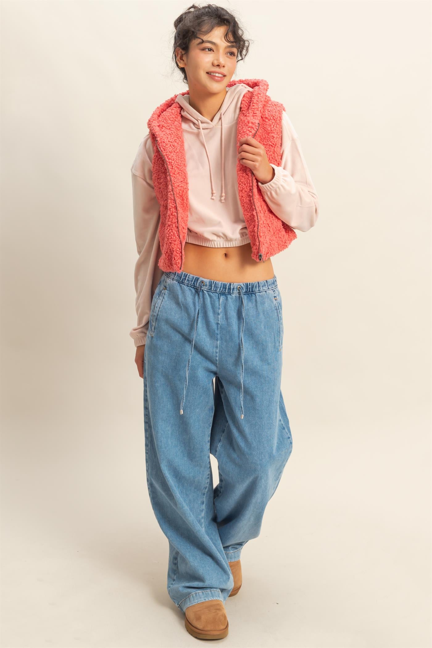 Wholesale Fluffy Full Zip Cropped Hooded Vest Vests DZ24A075 TEA ROSE DOUBLE ZERO