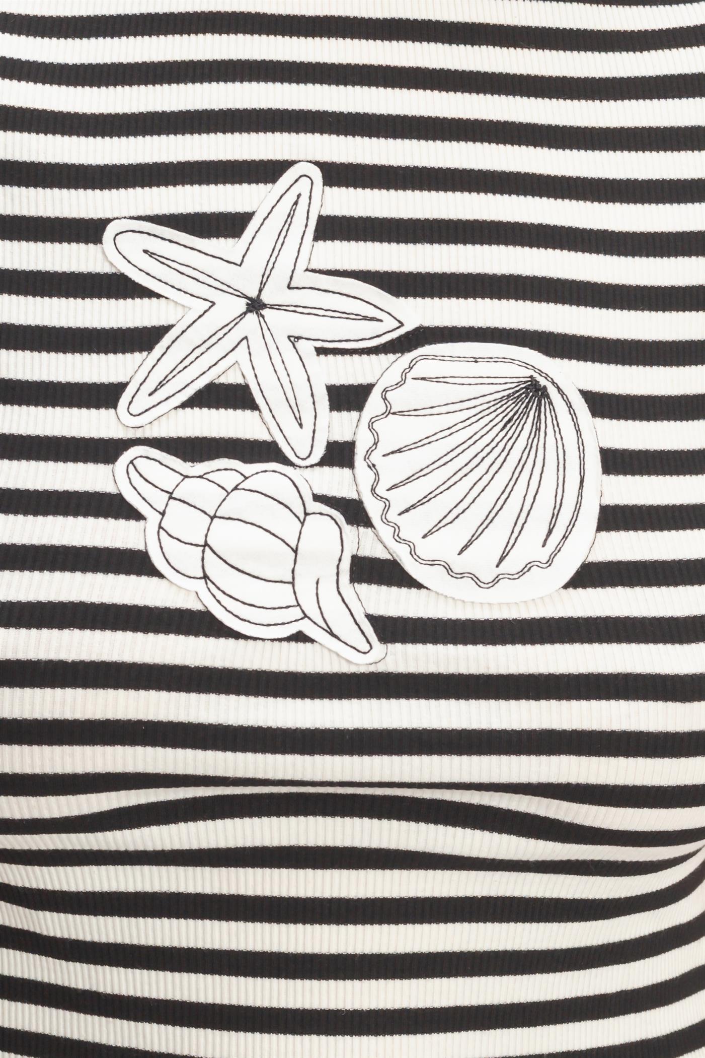 Wholesale Striped Embroidered Patch Top T-Shirts HF26C225 BLACK HYFVE