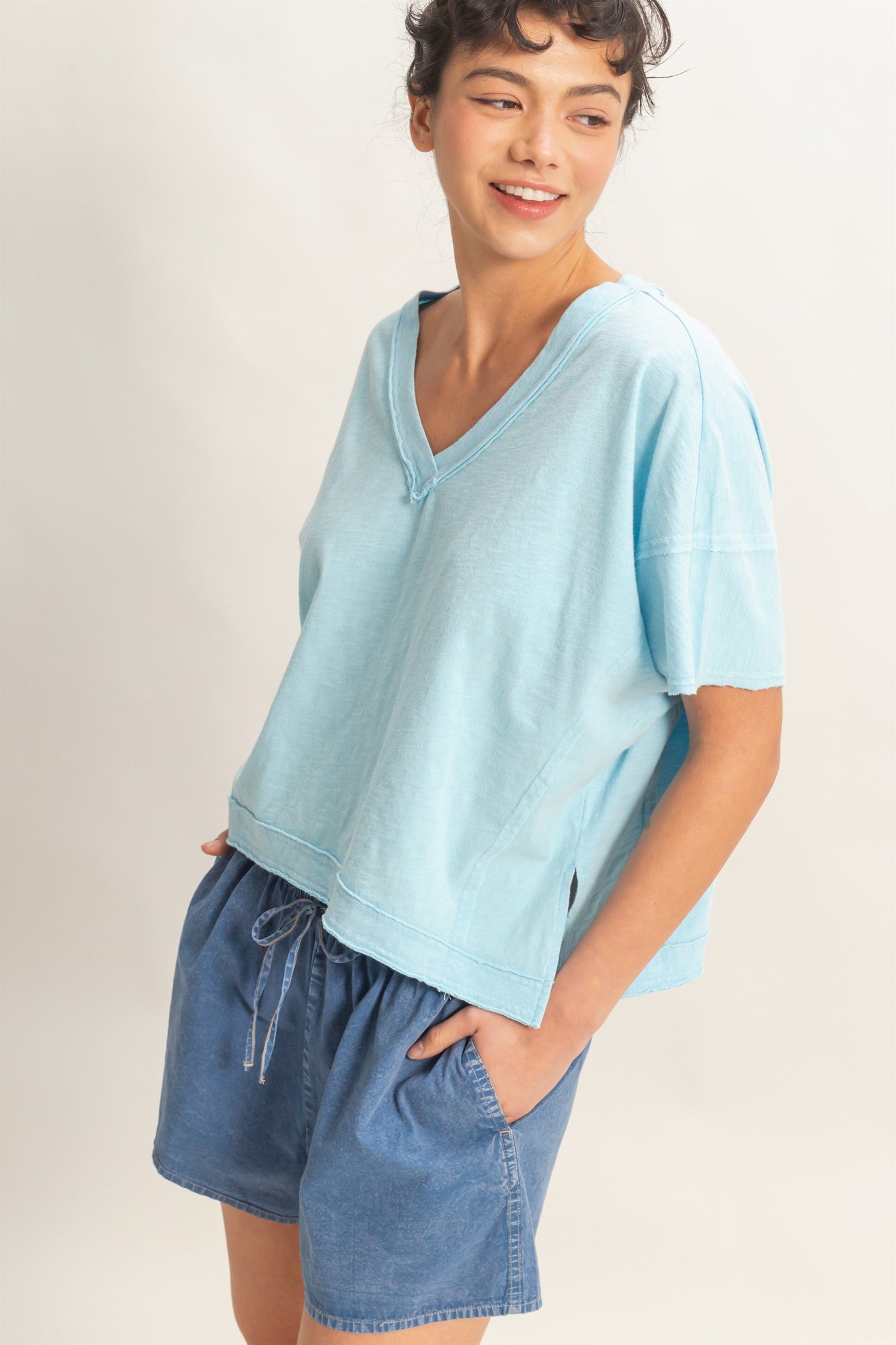 Wholesale Oversized V-Neck Short Sleeve Top Clothing Tops DZ26A032 BLUE DOUBLE ZERO