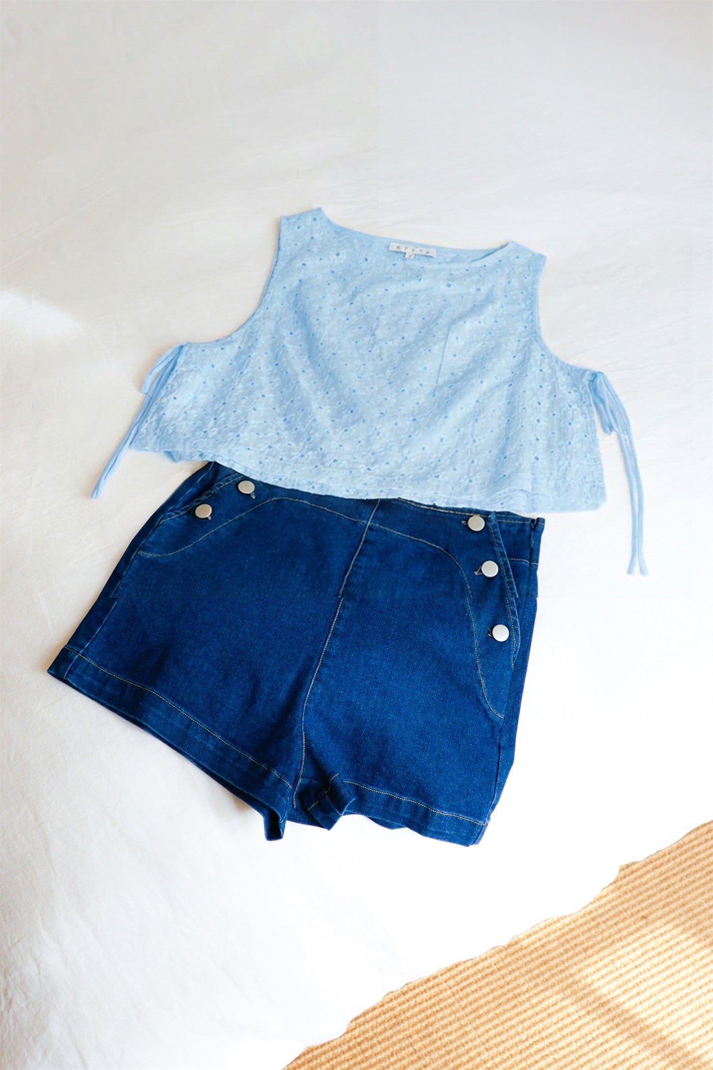 Wholesale Sleeveless Textured Top With Side Straps Clothing Tops HF26A242 SKY BLUE HYFVE