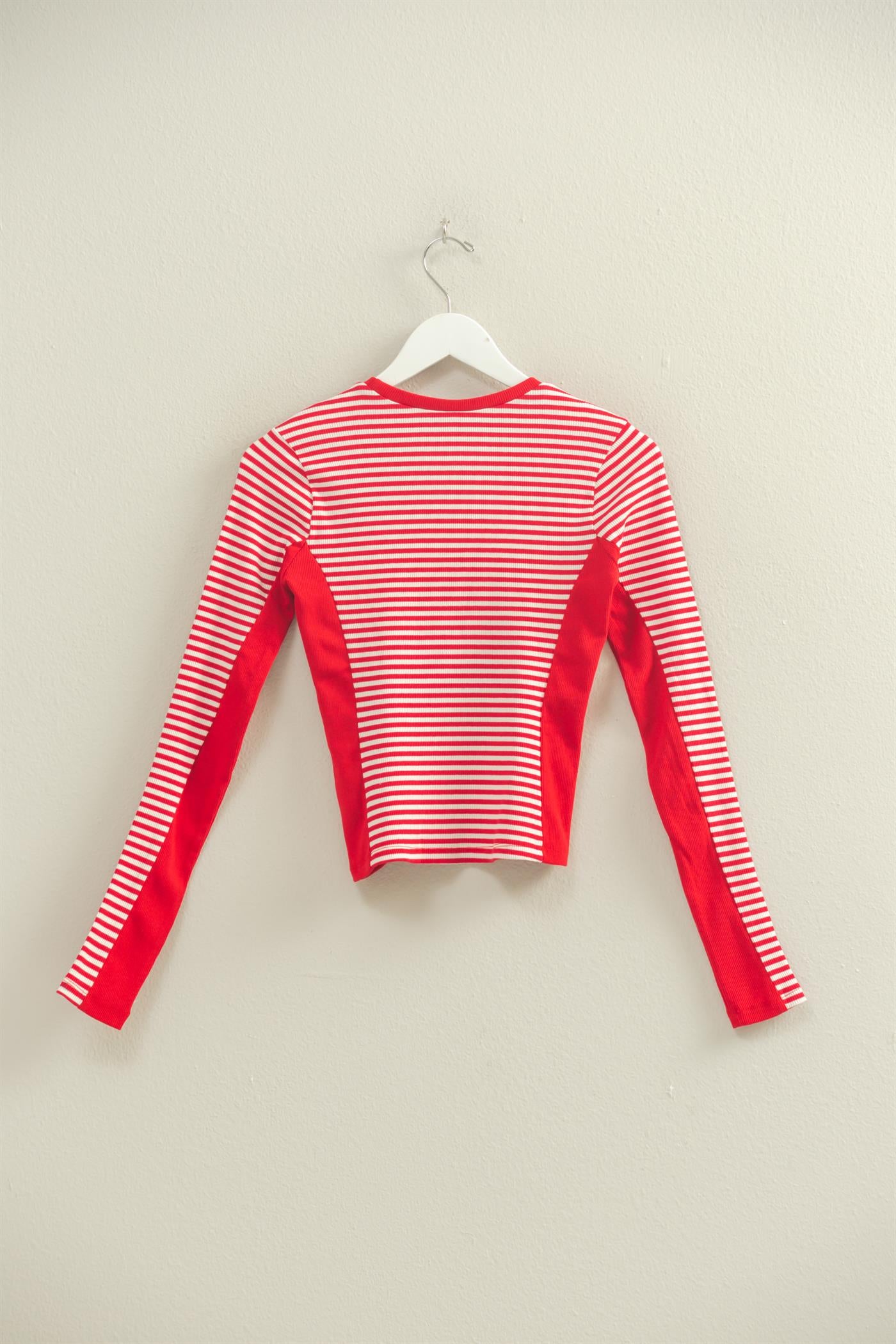 Wholesale Striped Long Sleeve Knit Top T-Shirts HF25F067 RED HYFVE