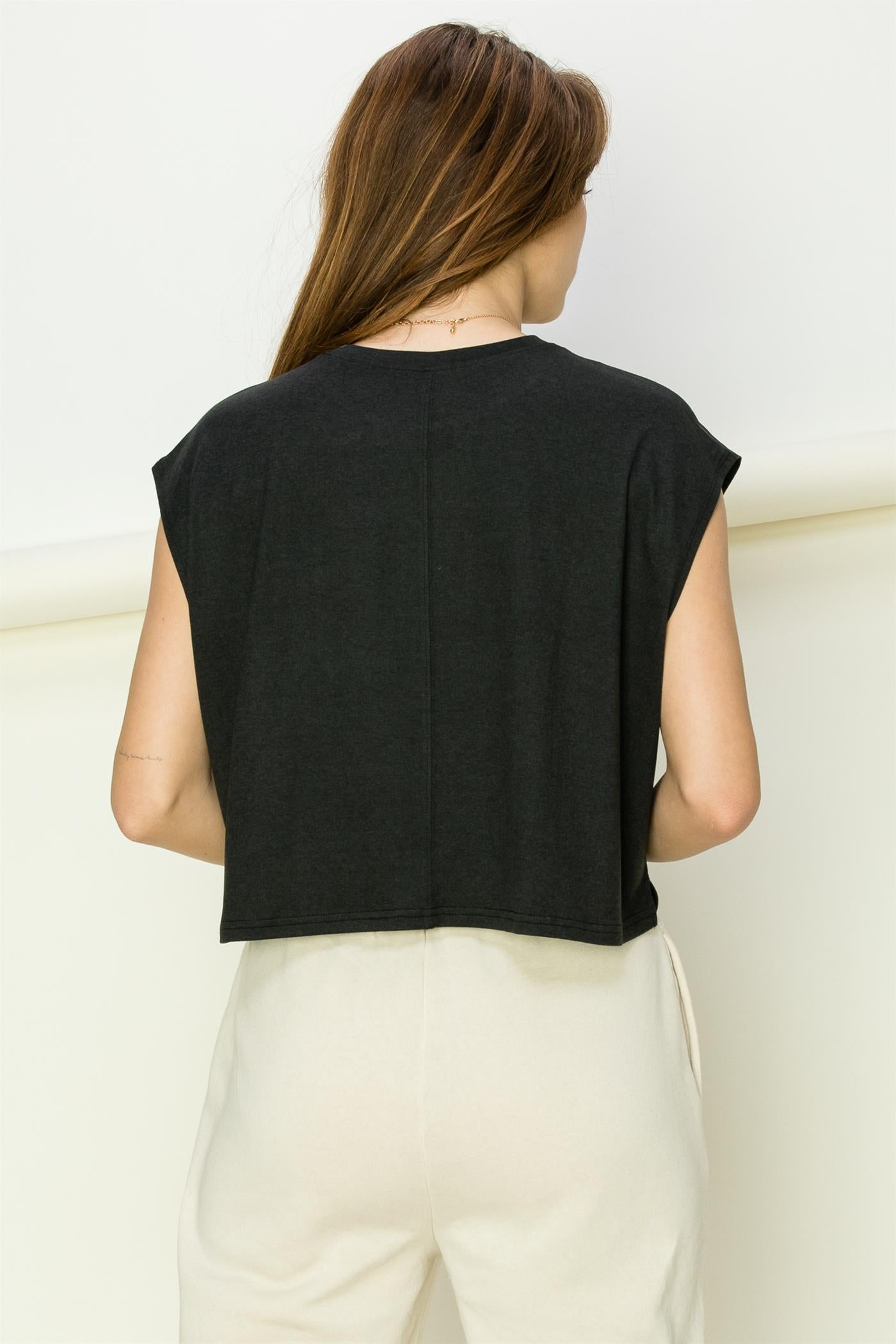 Wholesale Crew Neck Cropped Top Clothing Tops DZ22E688 BLACK DOUBLE ZERO