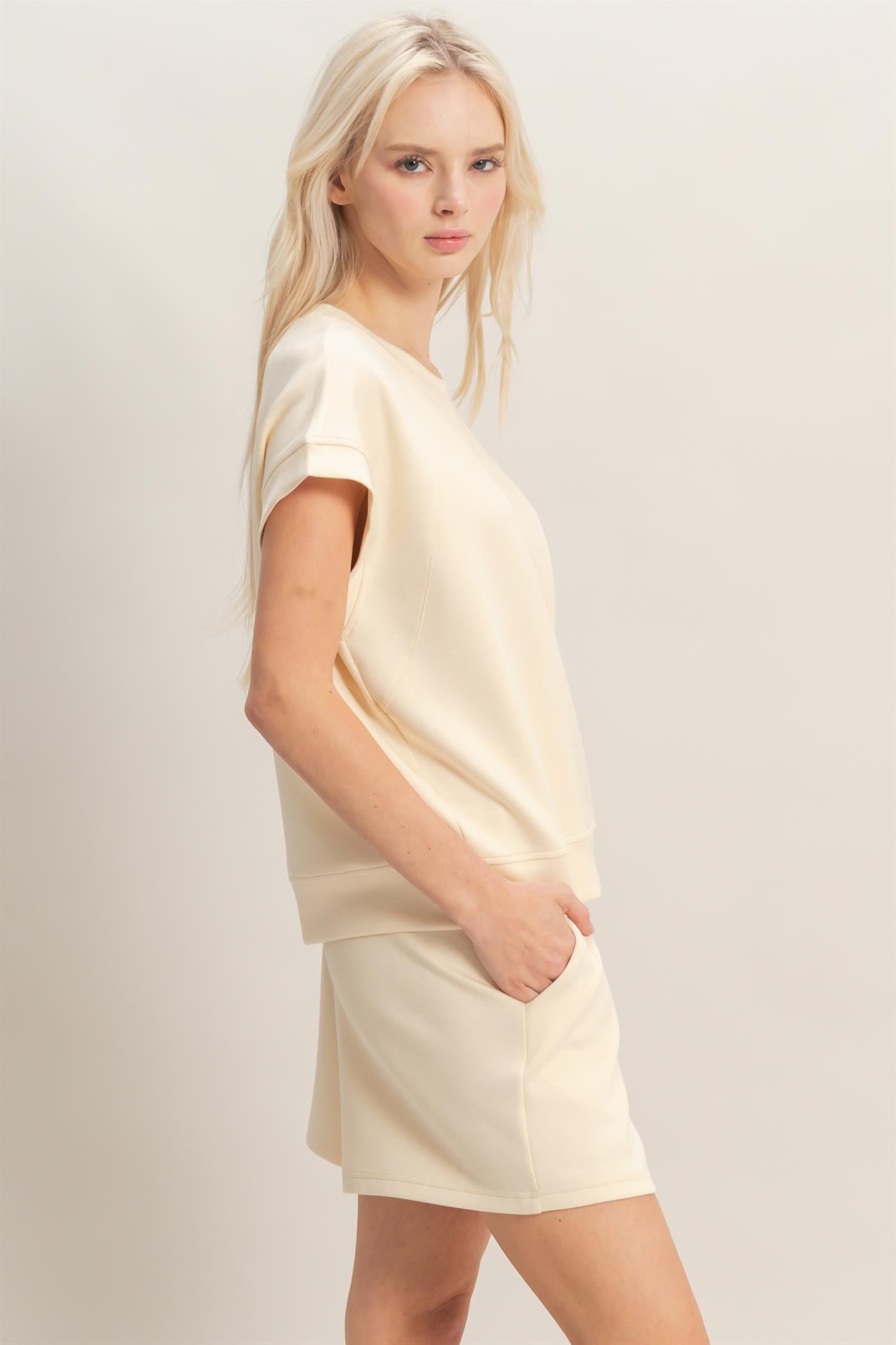 Wholesale Crew Neck Sleeveless Top And Shorts Set Clothing DZ26C575-SET ALPACA DOUBLE ZERO