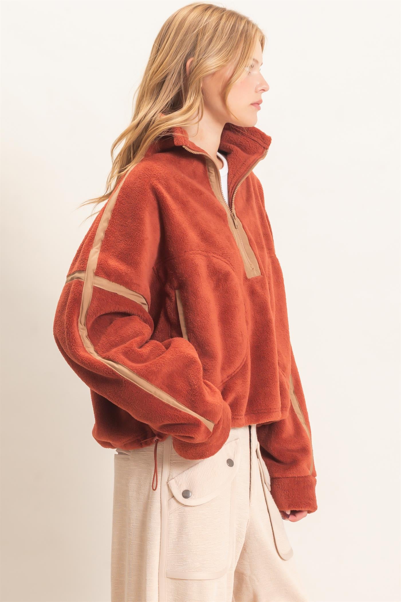 Wholesale Contrast Trim Half-Zip Fleece Pullover Outerwear HF26F206-D BRICK HYFVE