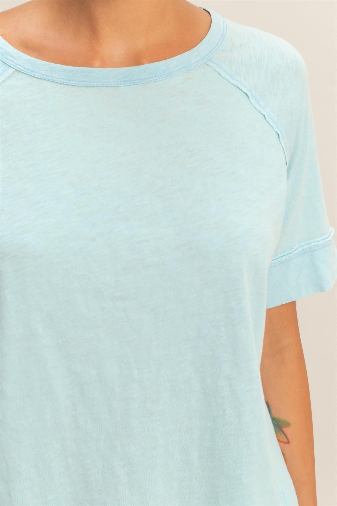 Wholesale Acid Wash Raw Seam Raglan Short Sleeve Tee Clothing Tops DZ26A655 BLUE HYFVE
