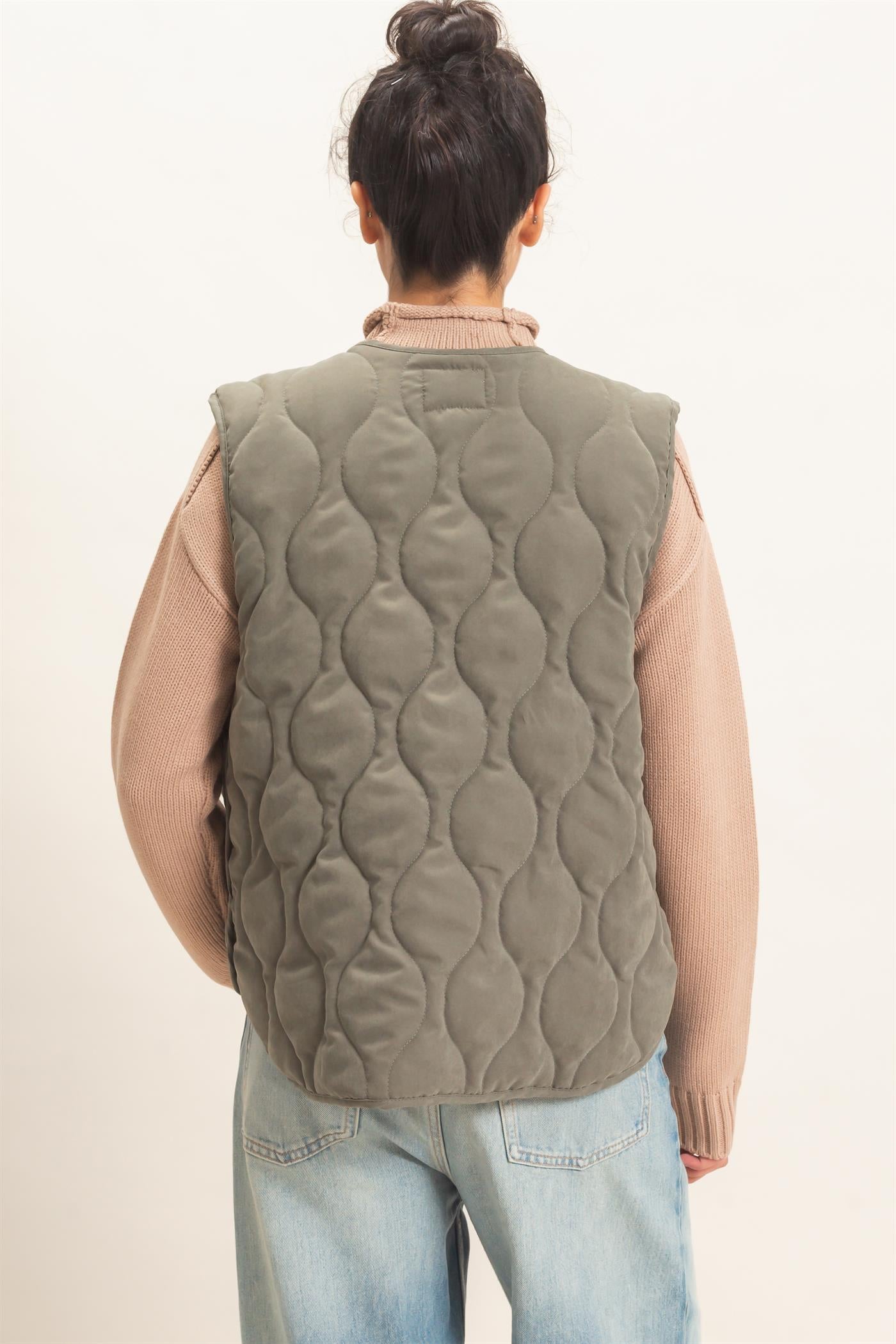 Wholesale Quilted Vest With Pockets Vests DZ26F336 OLIVE DOUBLE ZERO