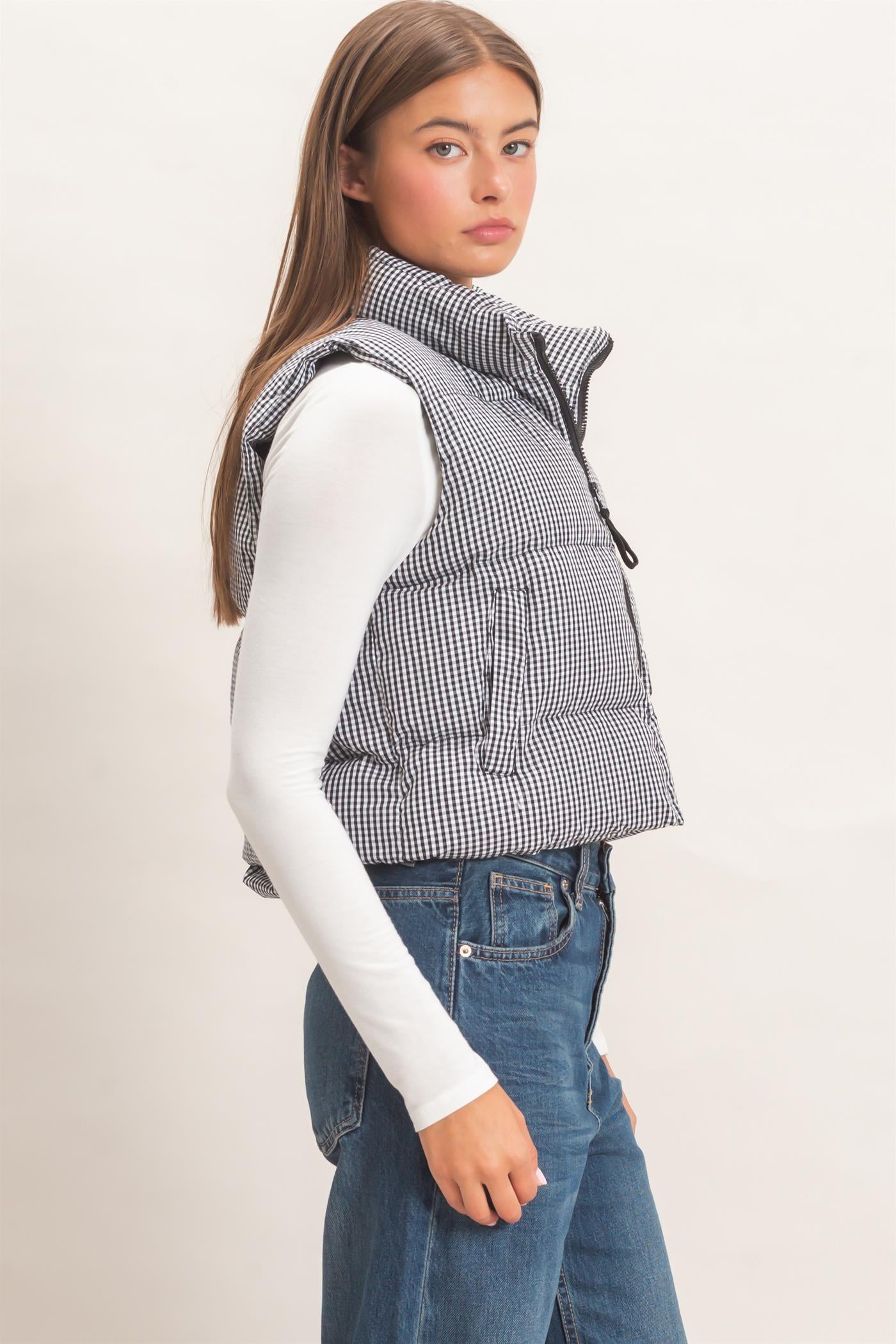 Wholesale Gingham Puffer Vest Vests DZ26F309 BLACK DOUBLE ZERO