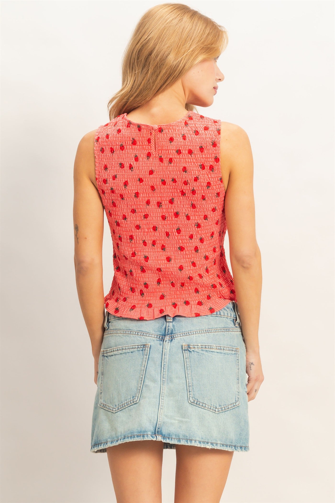 Wholesale Strawberry Print Gingham Smocked Sleeveless Top Clothing Tops HF26E707 RED HYFVE