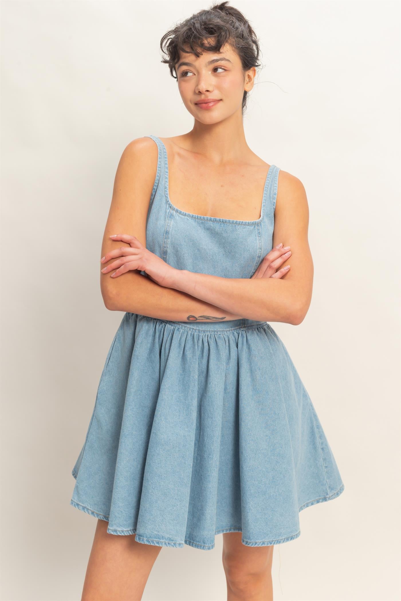 Wholesale Scoop Neck Denim Tank Flowy Mini Dress Dresses DZ26A998 LIGHT BLUE DOUBLE ZERO