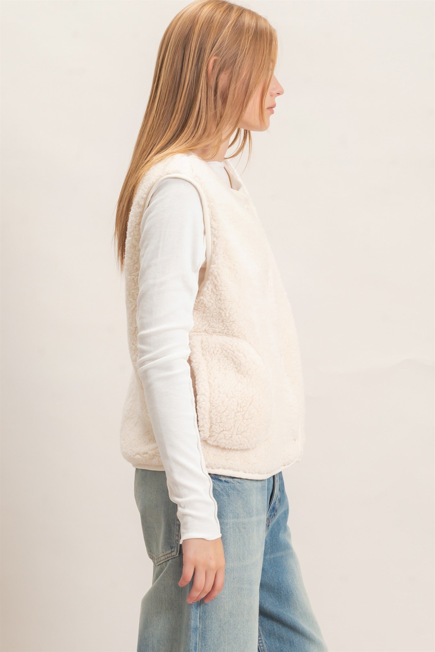 Wholesale Button Front Sherpa Vest With Patch Pockets Vests HF27A010 CREAM HYFVE