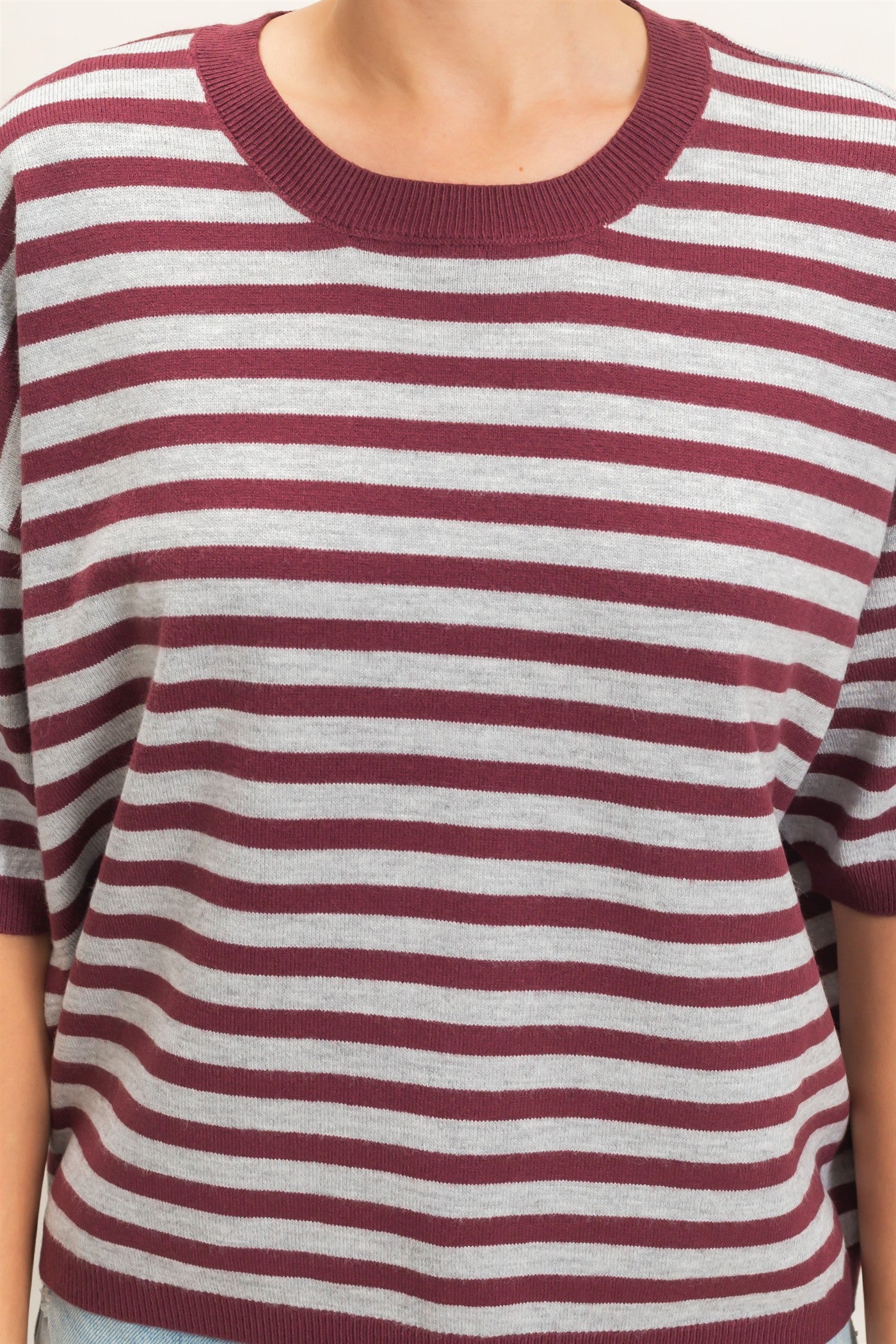 Wholesale Striped Crew Neck Sweater Sweaters HF26E234 WINE HYFVE