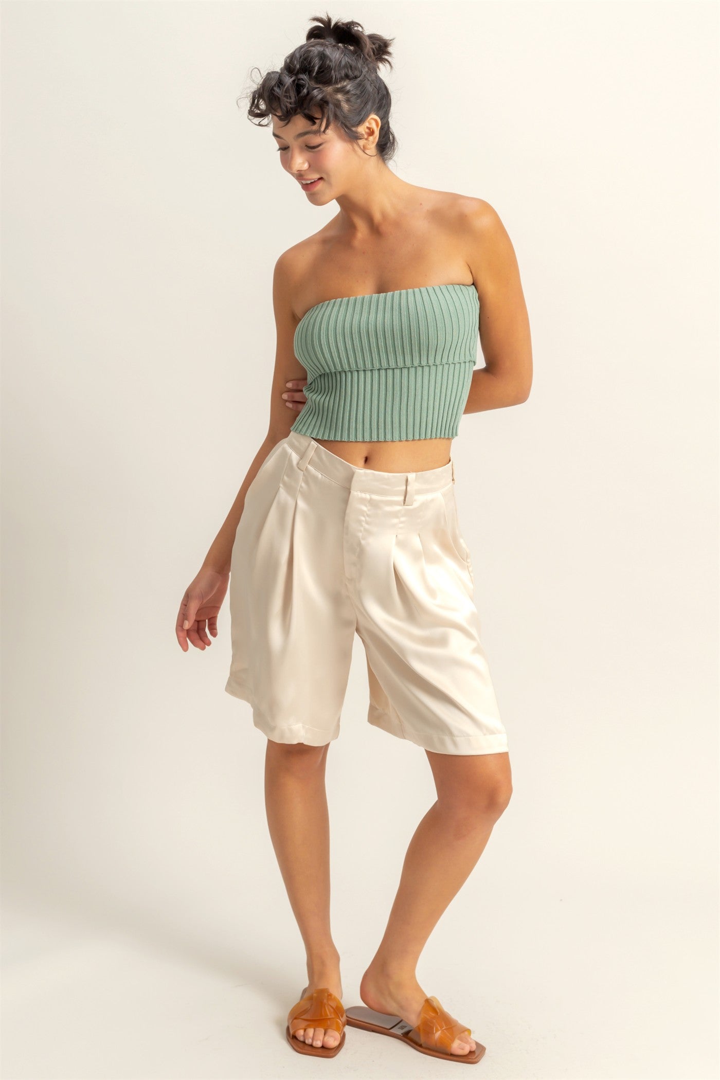 Wholesale High-Waist Pleated Satin Shorts Shorts DZ24E149 ALPACA DOUBLE ZERO
