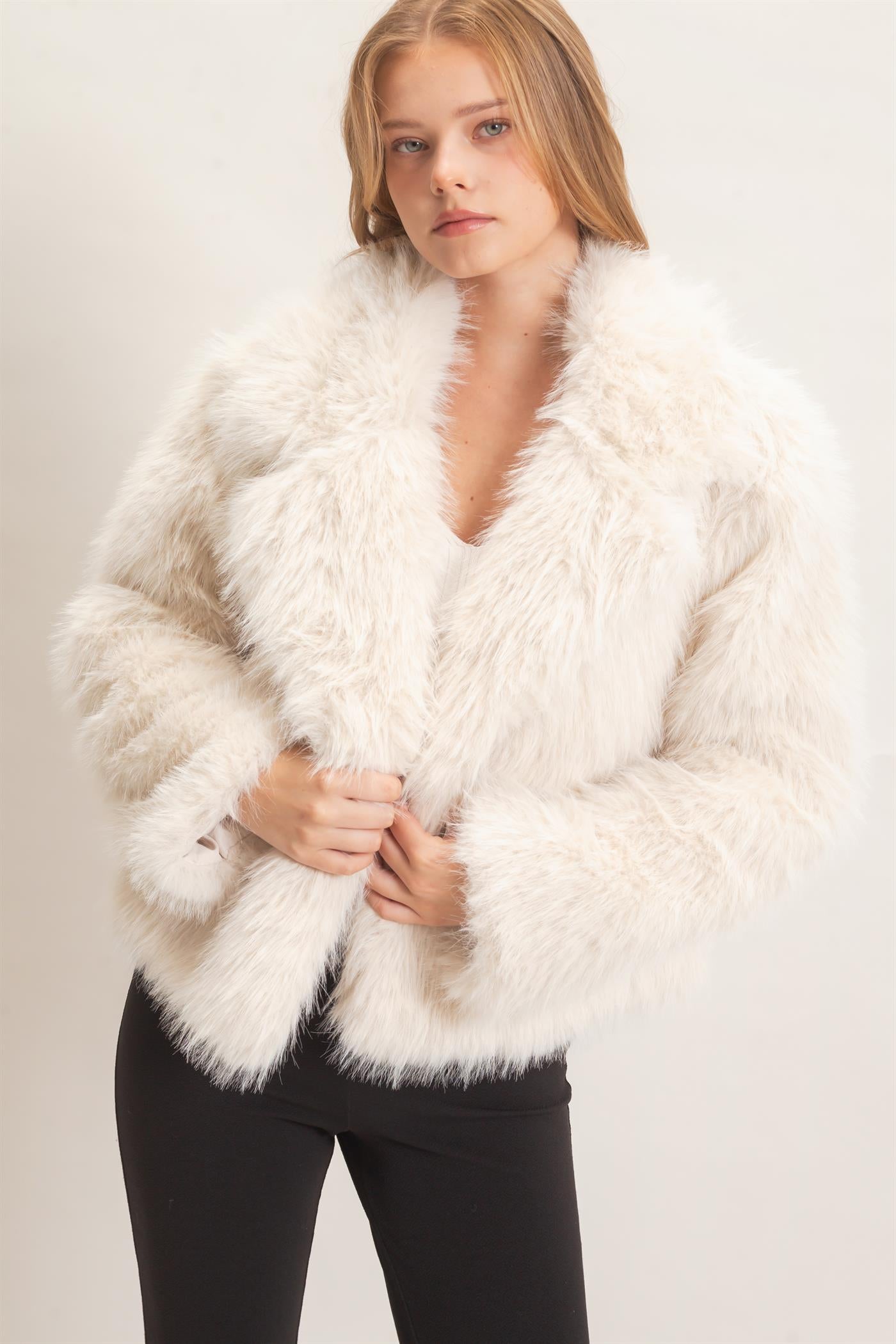 Wholesale Shawl Collar Faux Fur Jacket Outerwear HF26F207-D CREAM HYFVE
