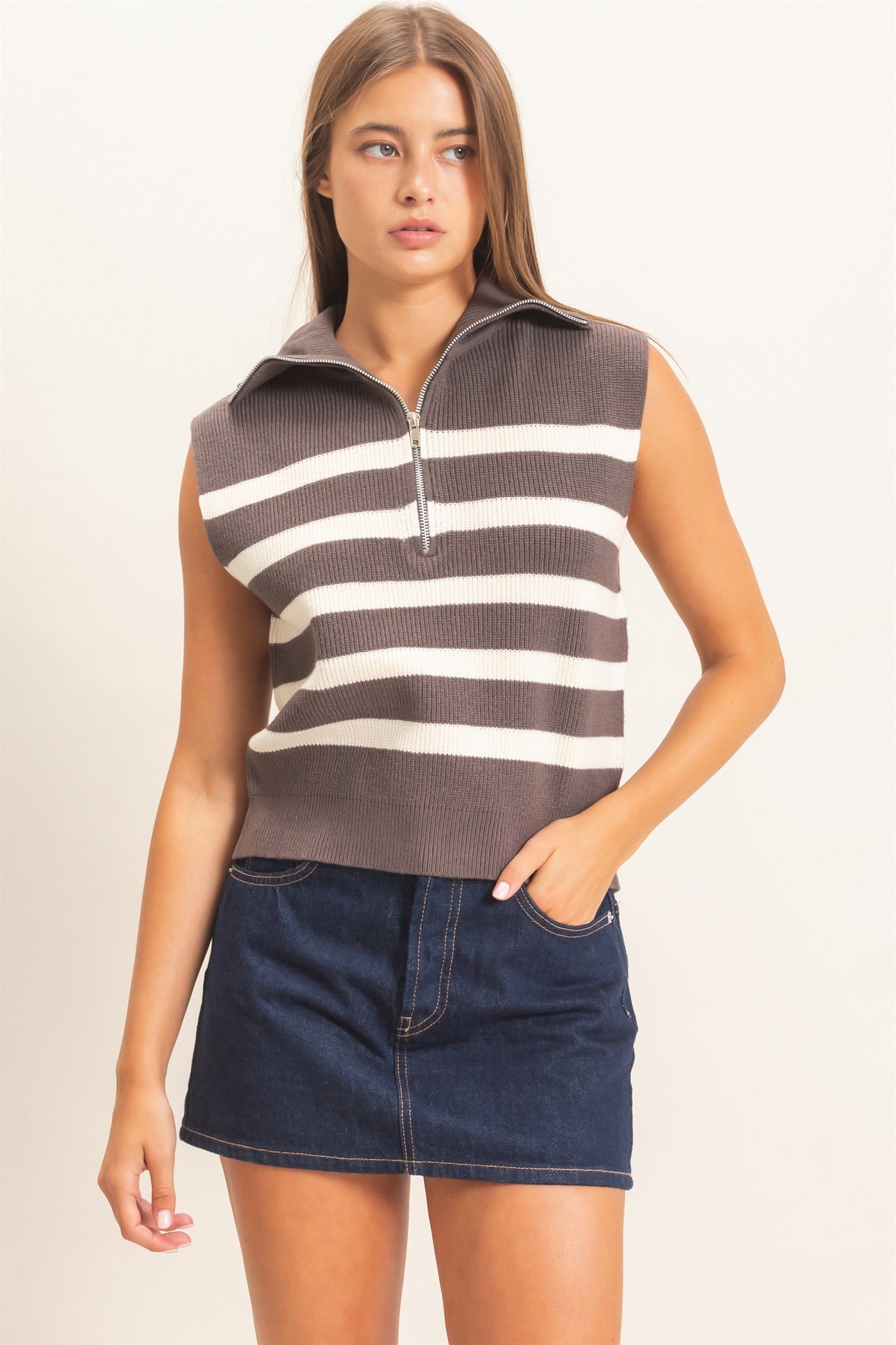Wholesale Half-Zip Sleeveless Stripe Sweater Sweaters DZ26E951 CHARCOAL DOUBLE ZERO