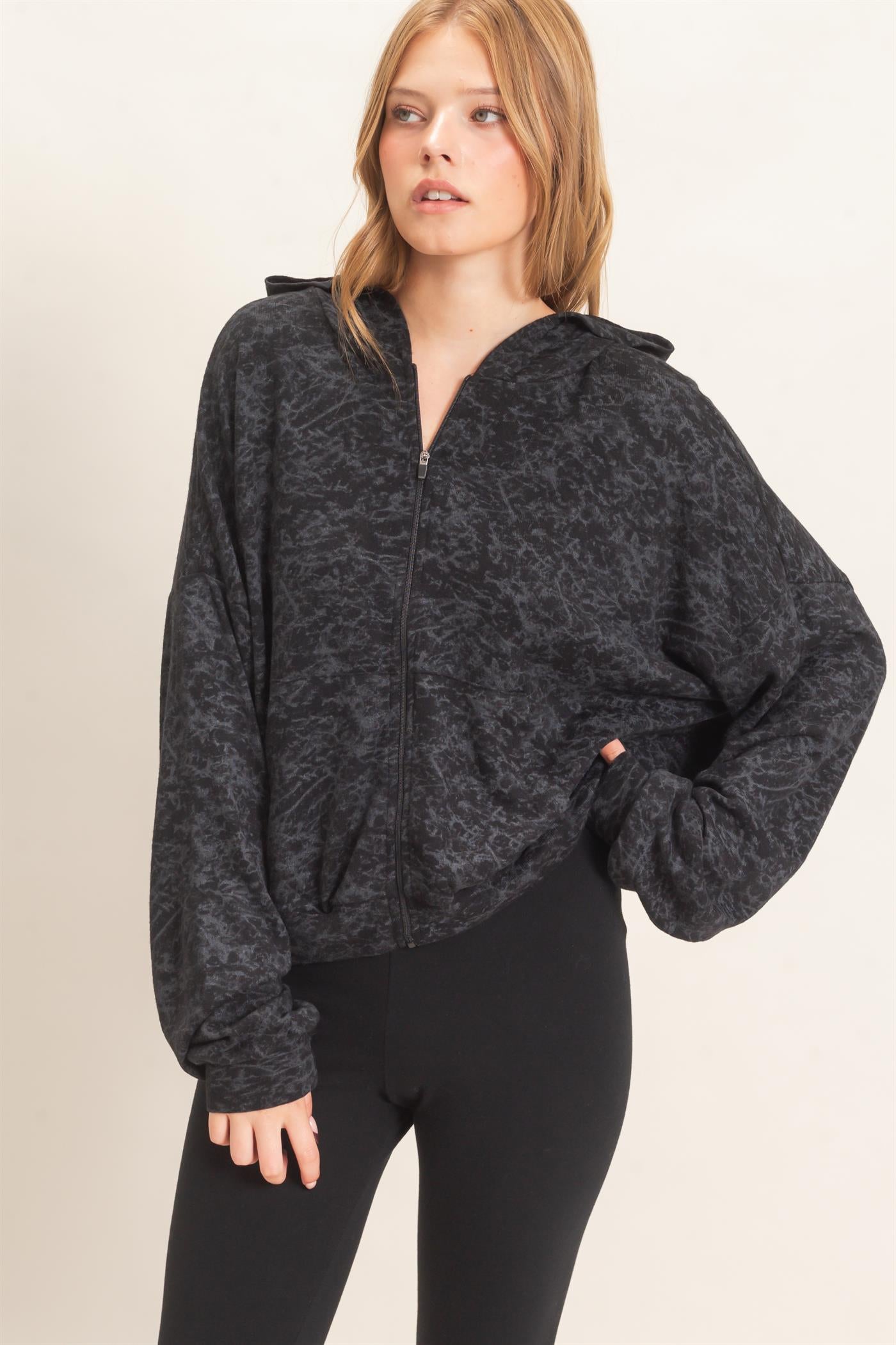 Wholesale Abstract Print Zip-Up Hoodie Hoodies HF26E735 BLACK HYFVE