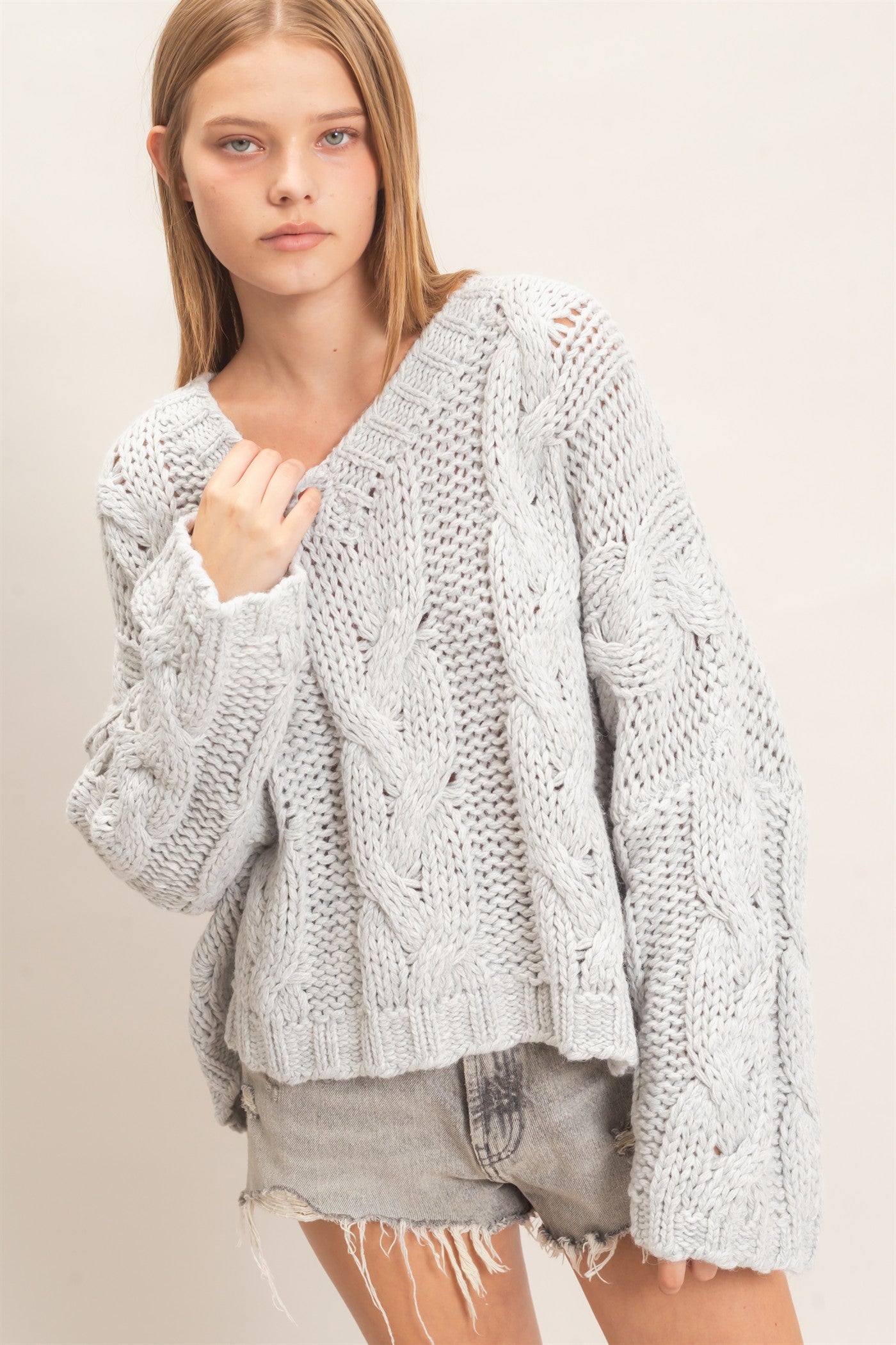 Wholesale Cable Knit V-Neck Sweater Sweaters HF26F175-D GRAY HYFVE