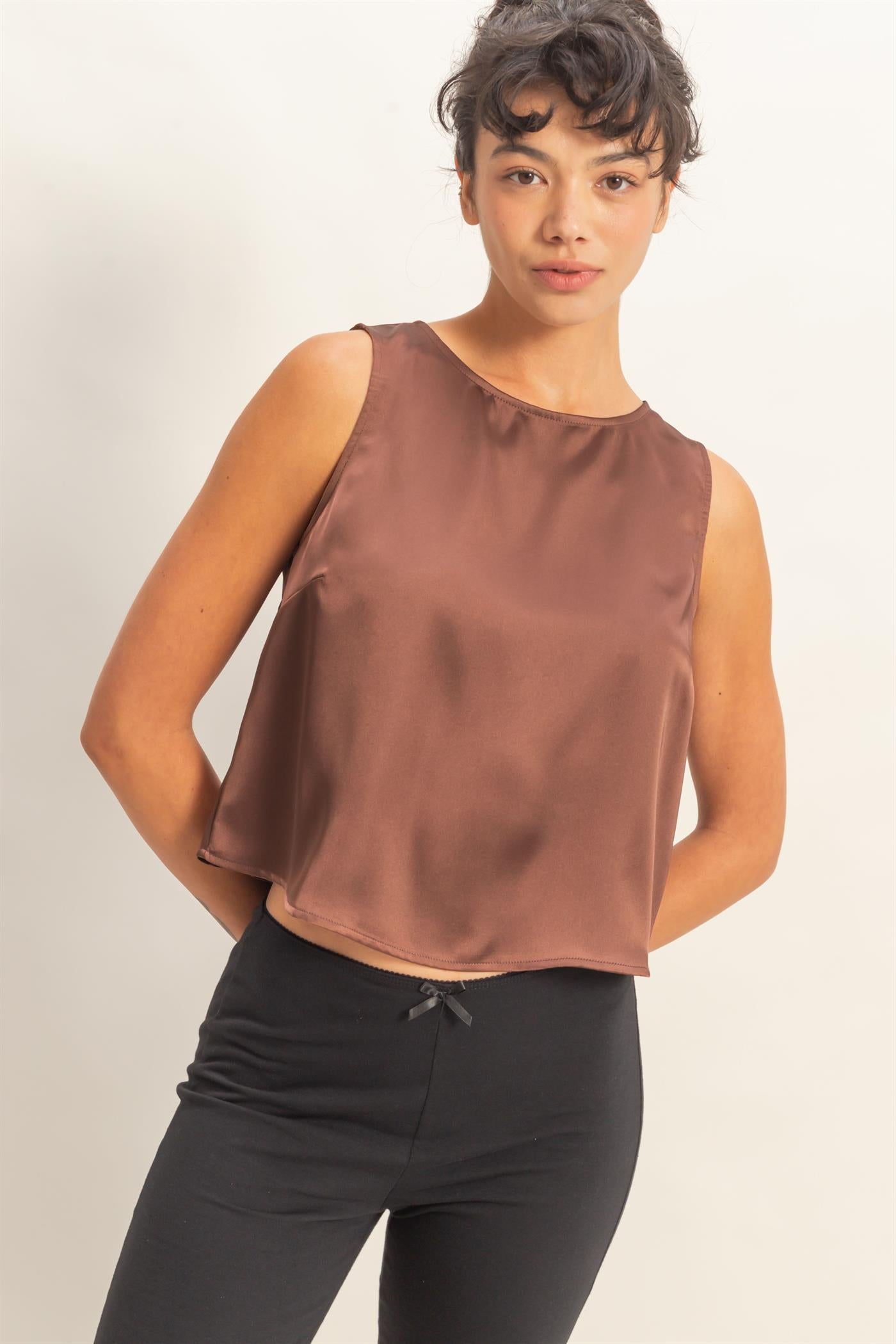 Wholesale Satin Sleeveless Round Neck Top With Back Keyhole Clothing Tops DZ26C084 CHOCOLATE DOUBLE ZERO