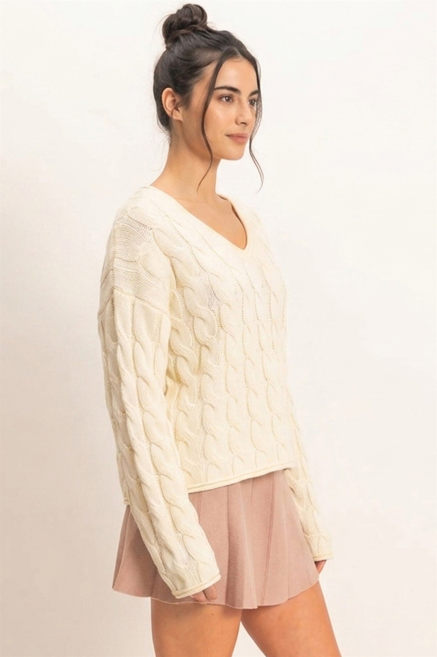 Wholesale Cable Knit V-Neck Sweater Sweaters DZ26E087 CREAM DOUBLE ZERO