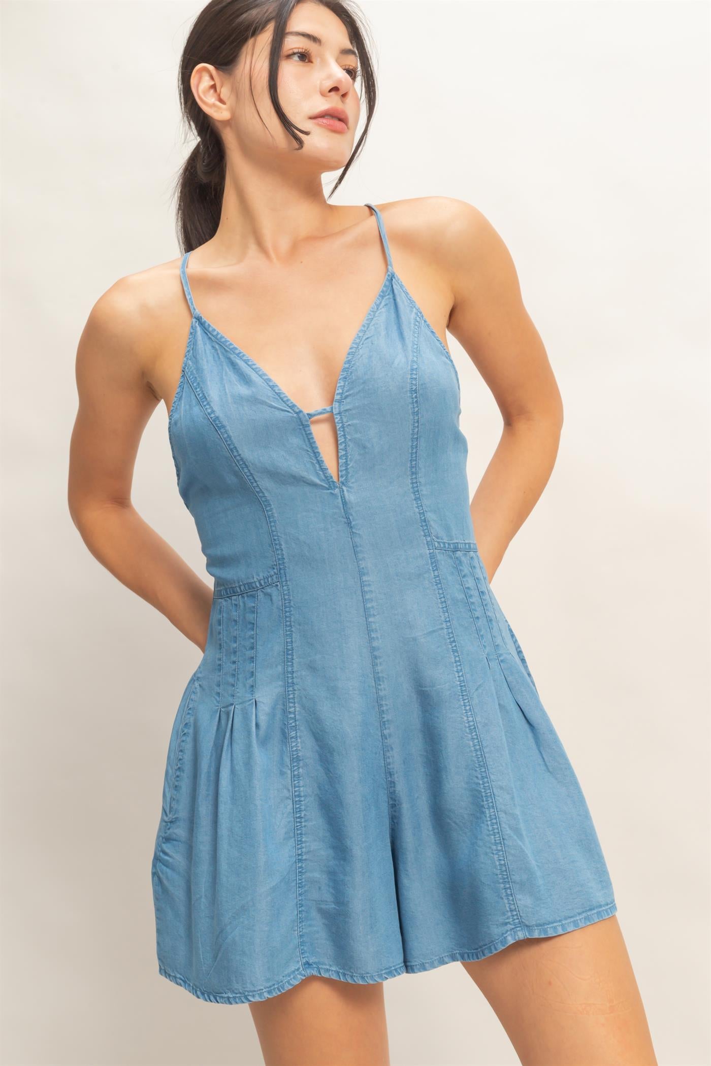 Wholesale V-Neck Denim Romper Clothing HF26A566 L.DENIM HYFVE