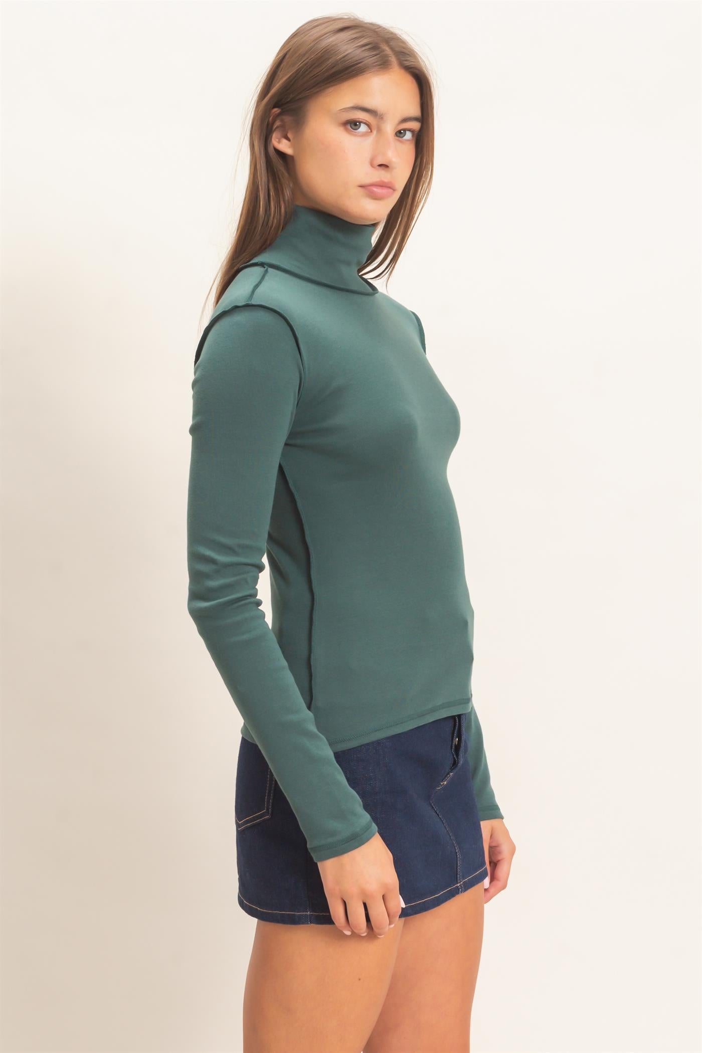 Wholesale Turtleneck Exposed Seam Long Sleeve Top Clothing Tops DZ26F241 DARK GREEN HYFVE