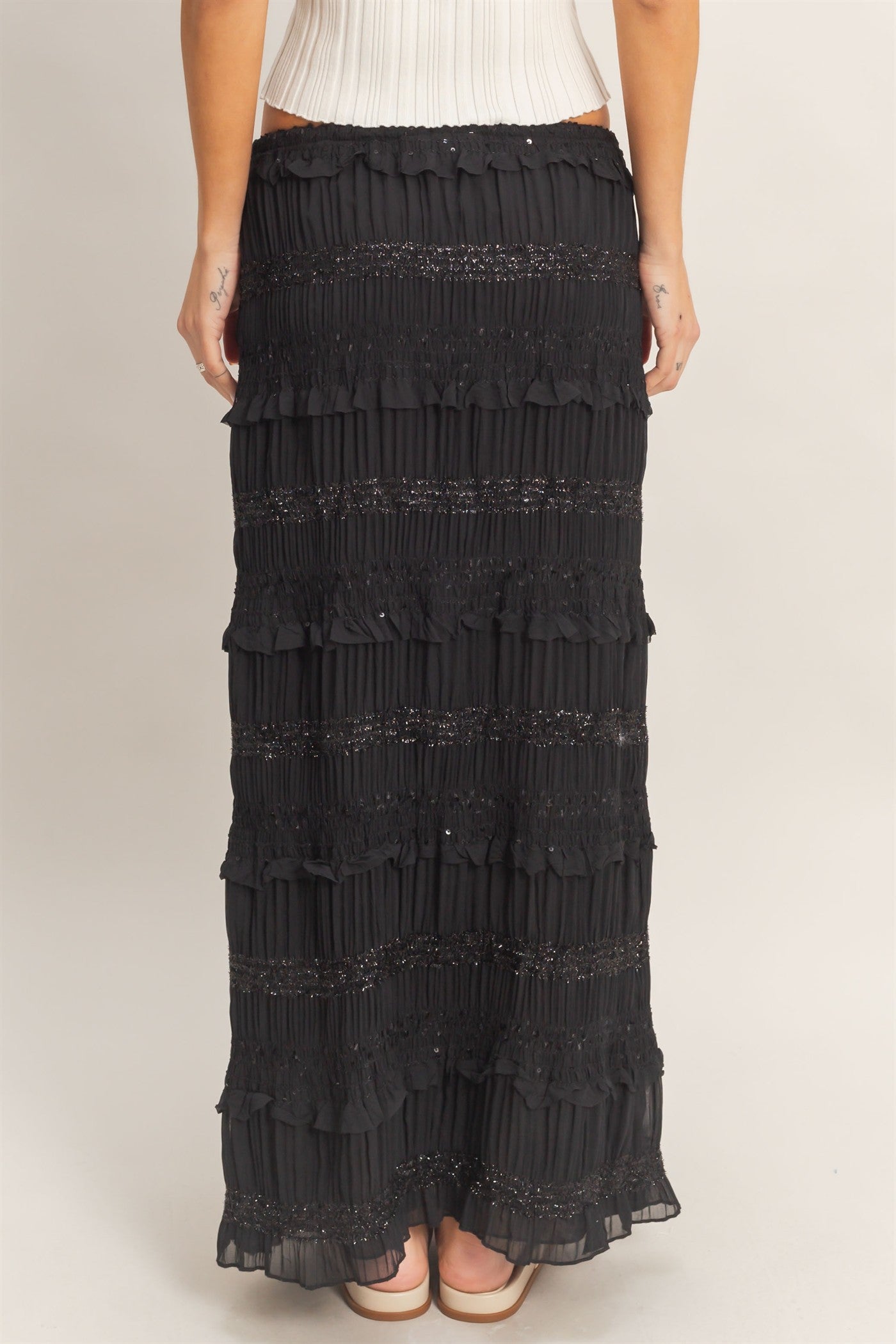 Wholesale Tiered Ruffle Midi Skirt Skirts HF25E833 BLACK HYFVE