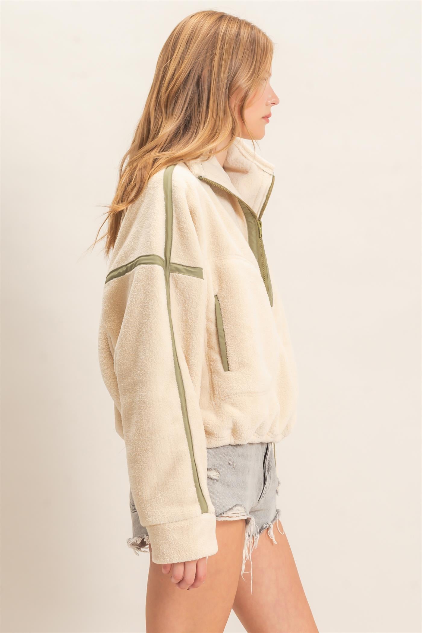 Wholesale Contrast Trim Half-Zip Fleece Pullover Outerwear HF26F206-D LIGHT BEIGE HYFVE