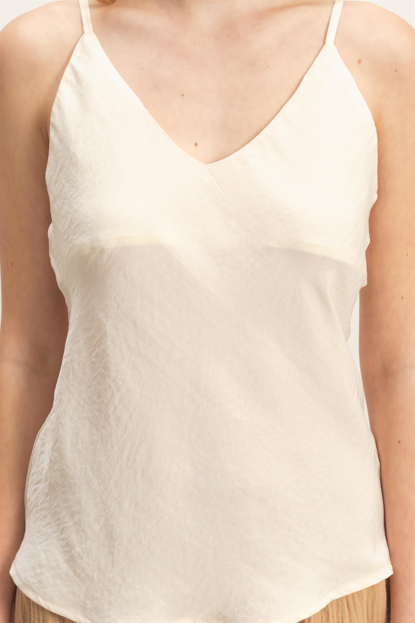Wholesale Satin Bias V-Neck Camisole Camisoles HF26E318 IVORY HYFVE