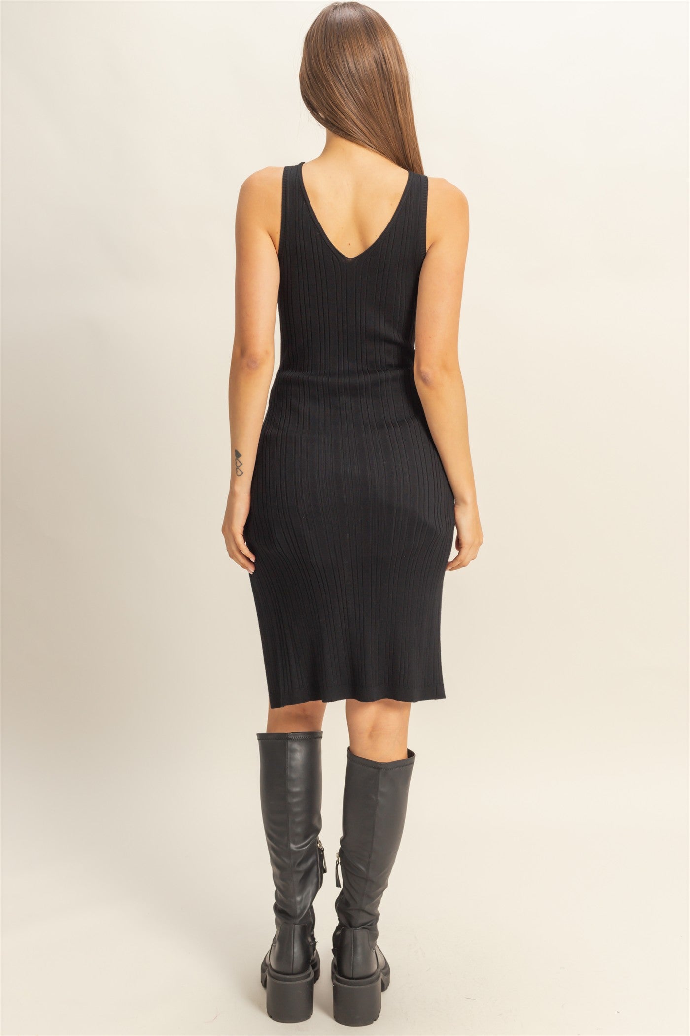 Wholesale Asymmetrical Ribbed Bodycon Knit Top Tunics HF22E827 BLACK HYFVE