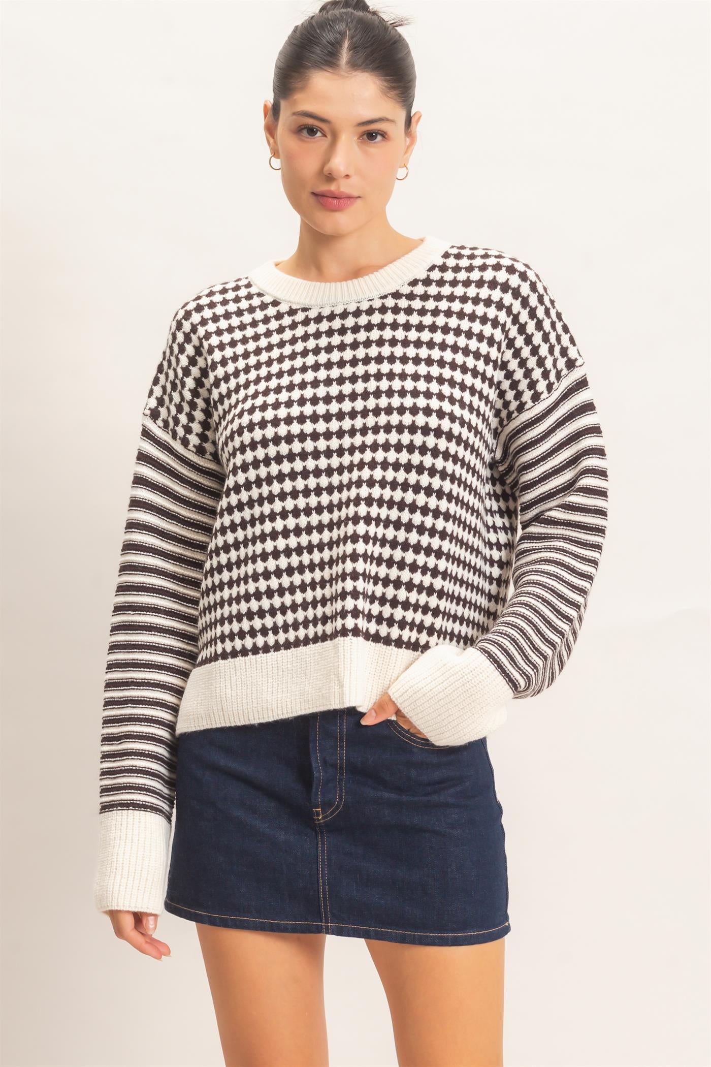 Wholesale Mixed Pattern Long Sleeve Sweater Sweaters HF26E821 DARK BROWN HYFVE