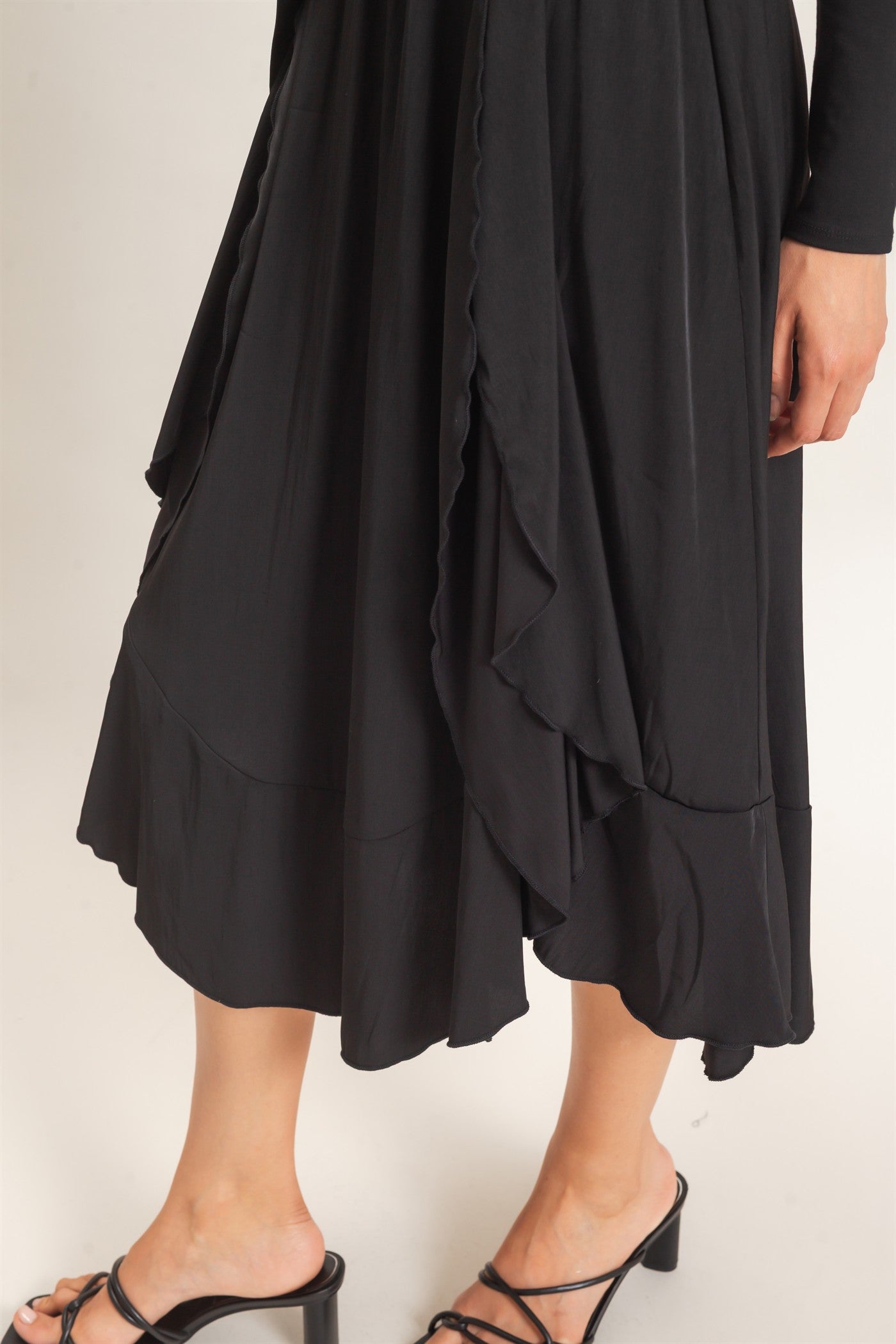 Wholesale Long Sleeve Flowy Dress Dresses HF26C997 BLACK HYFVE