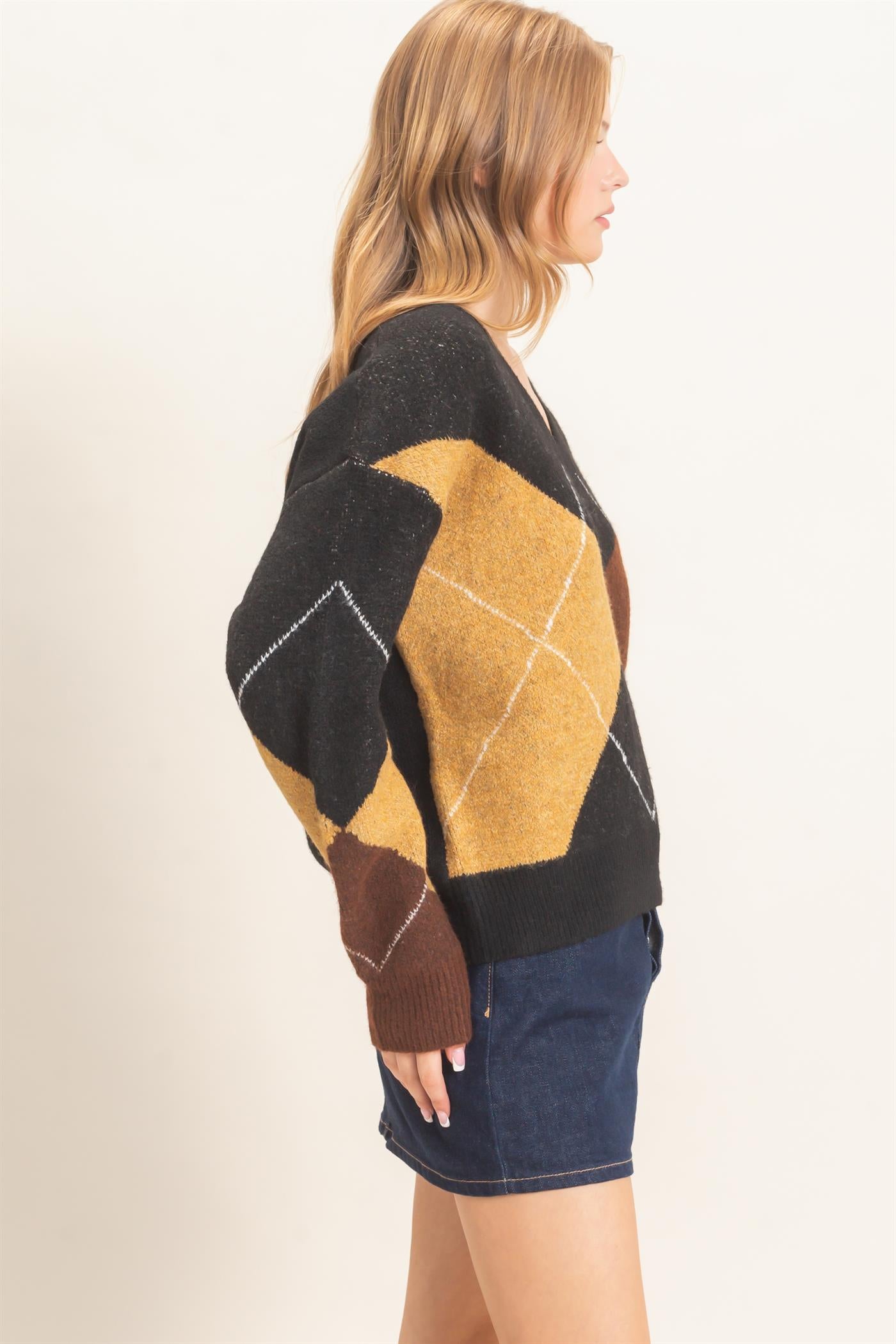 Wholesale Argyle Pattern V-Neck Sweater Sweaters HF26E475 BLACK HYFVE