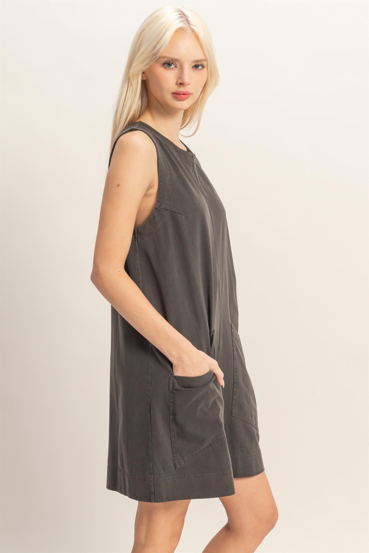 Wholesale Pocket Detail Sleeveless Romper Clothing DZ26A327 BLACK DOUBLE ZERO