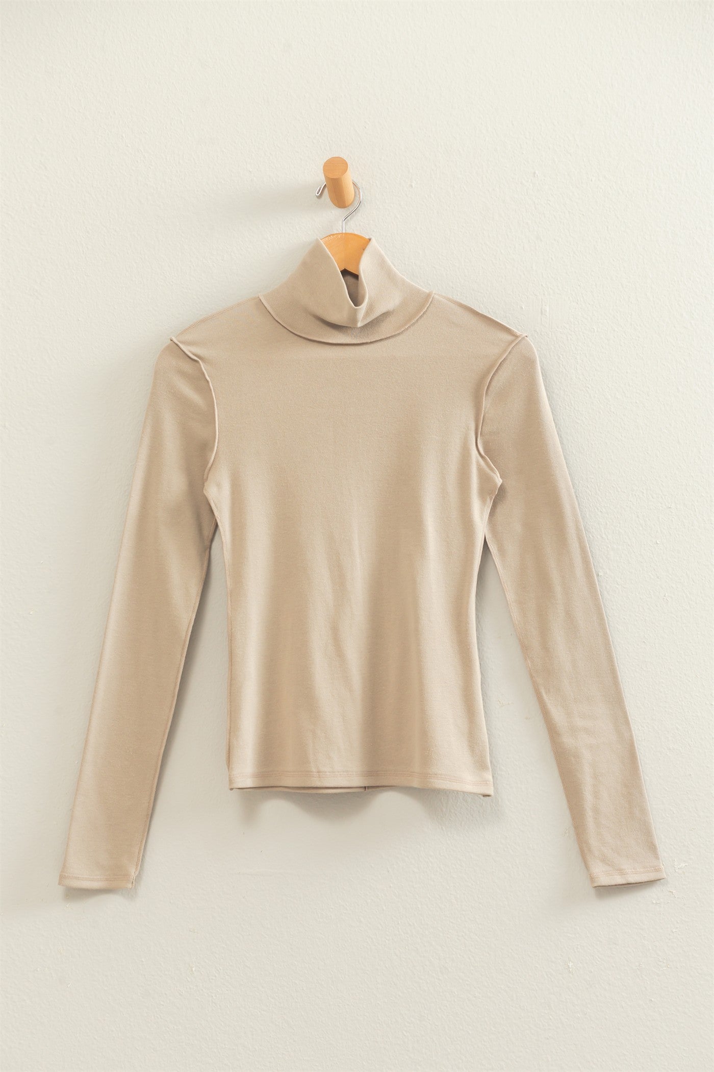 Wholesale Turtleneck Exposed Seam Long Sleeve Top Clothing Tops DZ26F241 WARM GRAY HYFVE