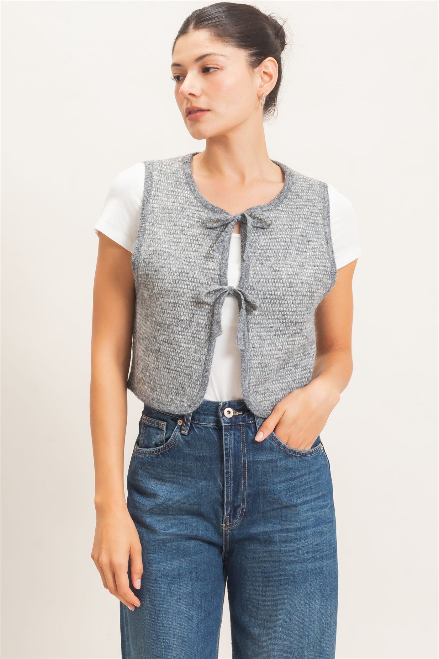 Wholesale Sweater Vest With Front Ties Sweaters HF26E140 GRAY HYFVE
