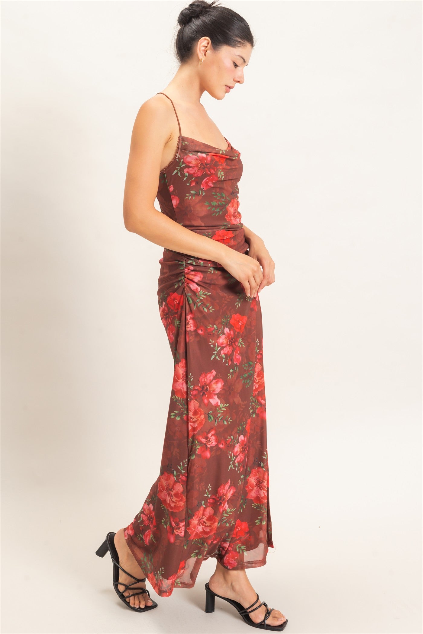 Wholesale Floral Print Spaghetti Strap Dress Dresses HF26E440 BROWN HYFVE