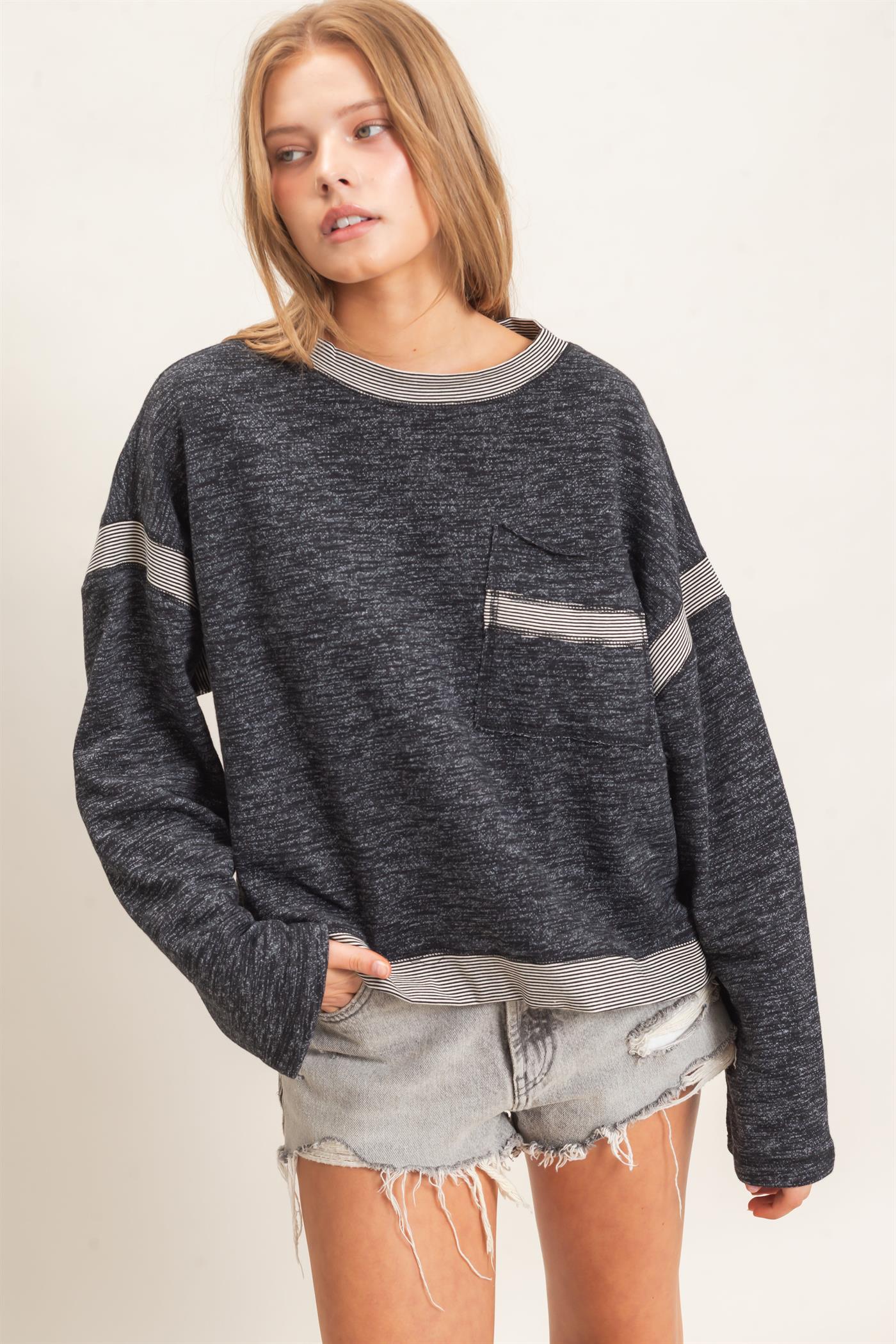 Wholesale Striped Trim Pocket Sweatshirt Sweatshirts HF26E557 BLACK HYFVE
