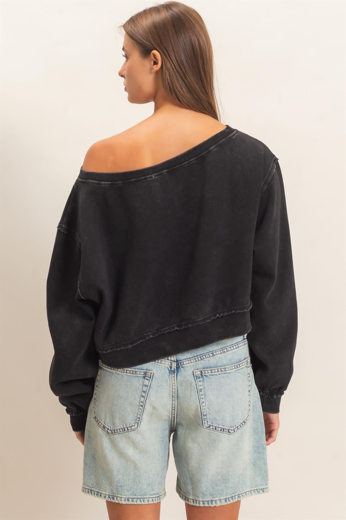 Wholesale Raw Edge Acid Wash Off The Shoulder Sweatshirt Sweatshirts DZ26F013 BLACK DOUBLE ZERO