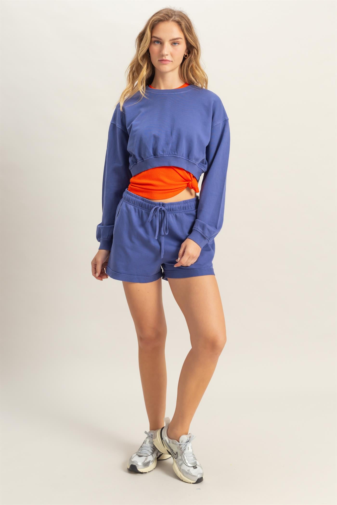 Wholesale Crew Neck Long Sleeve Crop Sweatshirt Sweatshirts DZ25A923 DUSTY INDIGO DOUBLE ZERO