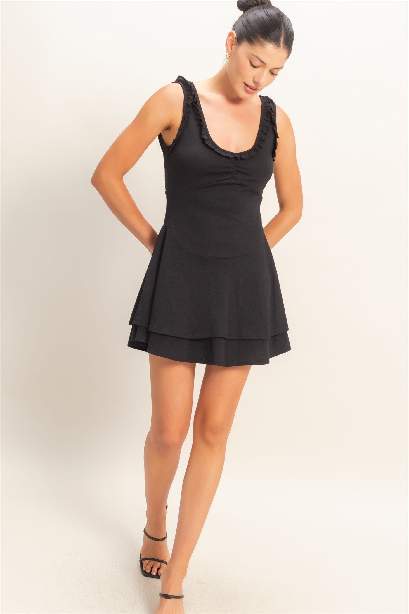 Wholesale Ruffled Scoop Neck Dress Dresses HF26A561 BLACK HYFVE