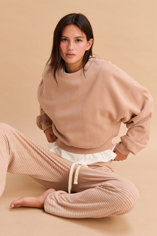 Everyday Long Sleeve Cropped Sweatshirt
