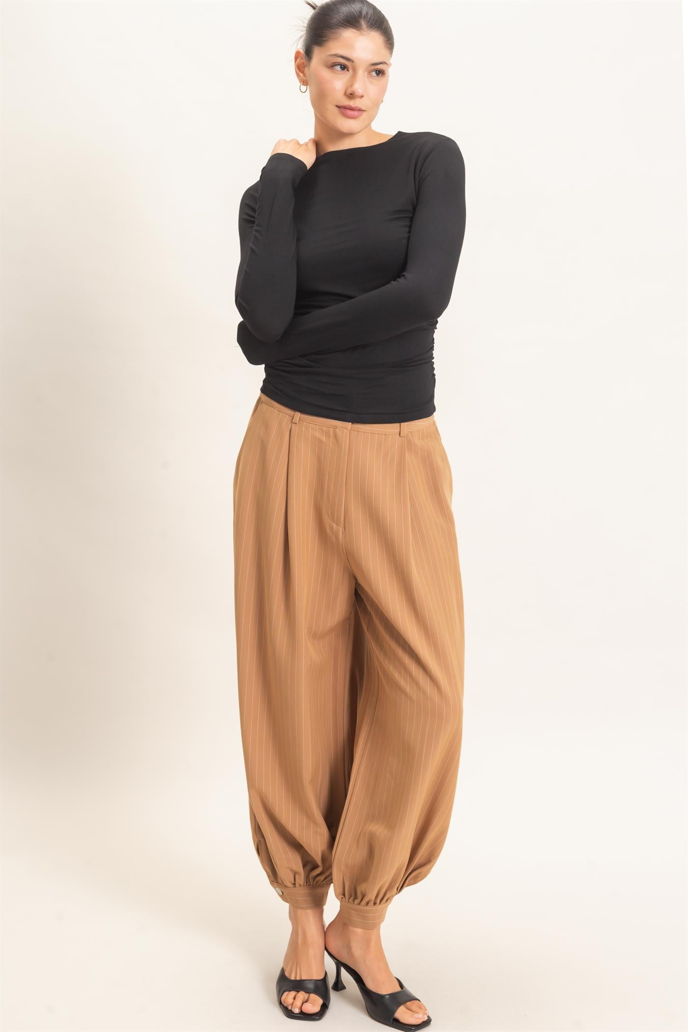 Wholesale Ruched Long Sleeve Top Clothing Tops HF26E776 BLACK HYFVE