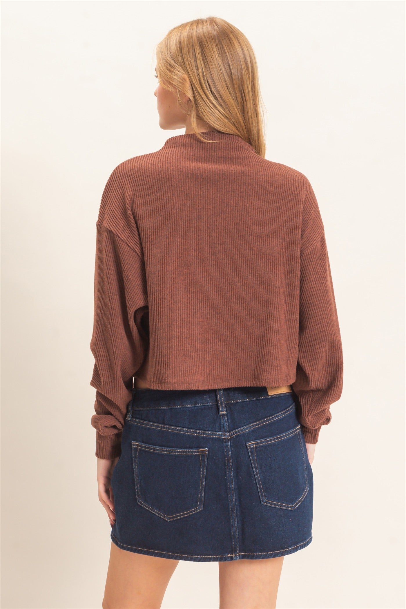 Wholesale Ribbed Mock Neck Top Clothing Tops HF26F030 BROWN HYFVE