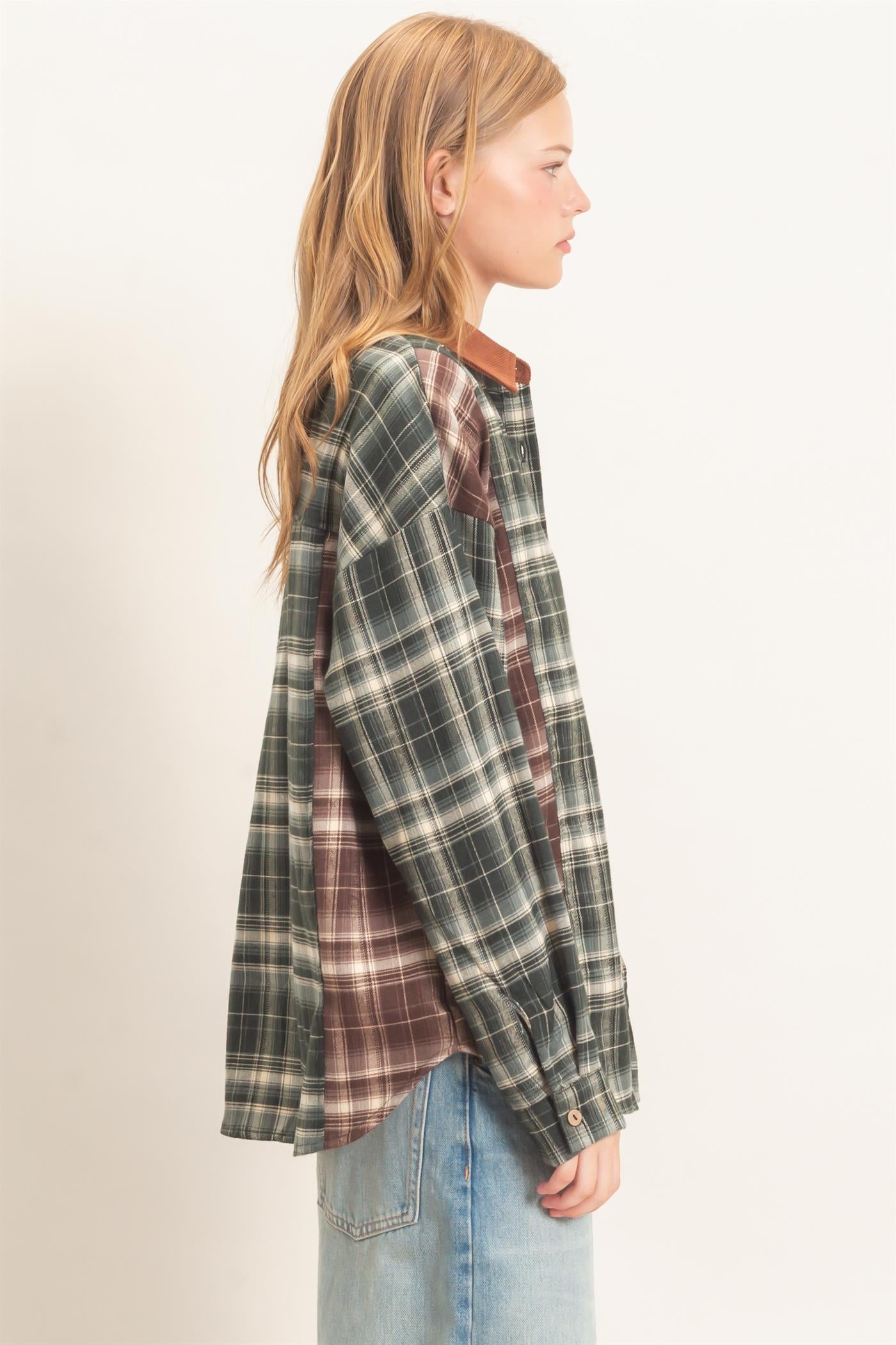 Wholesale Plaid Button-Up Shirt With Corduroy Collar Shirts HF26E157 GREEN HYFVE